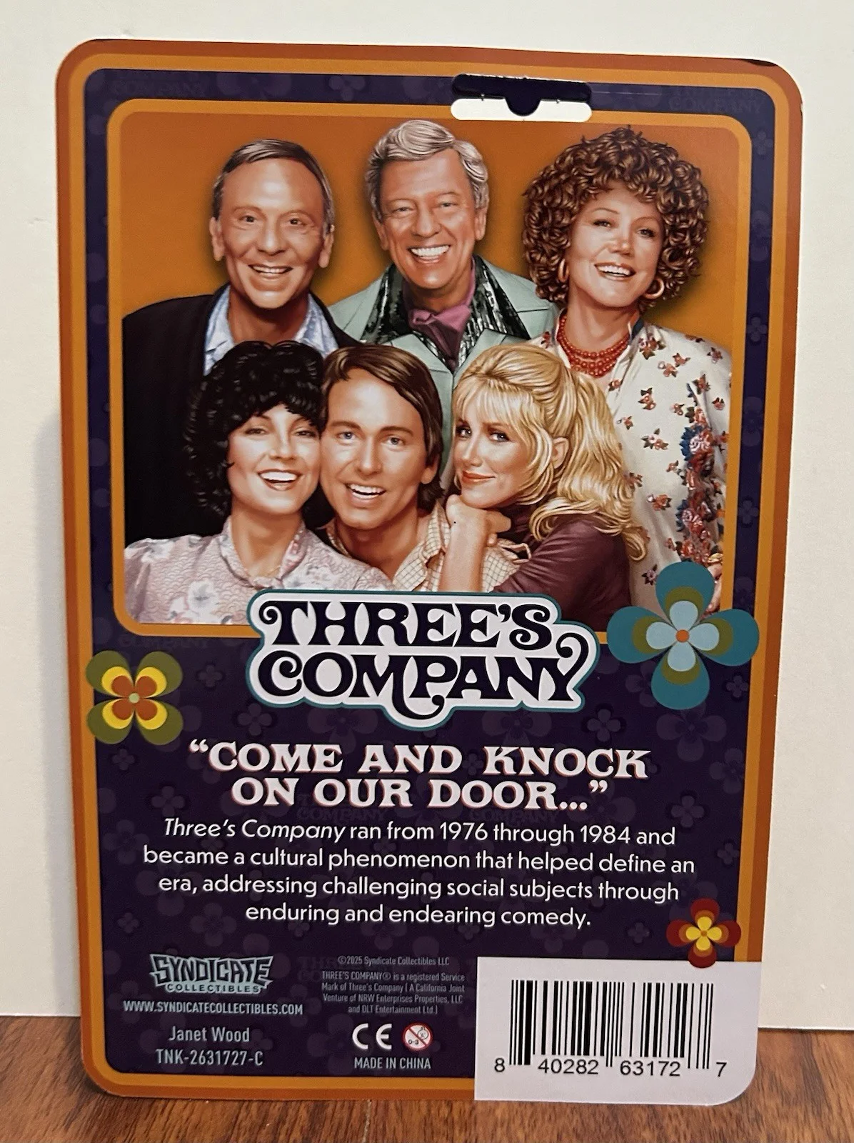 Joyce Dewitt — JOYCE DEWITT SIGNED JANET WOOD ACTION FIGURE THREE’S COMPANY 1/18/26 +PHOTO WOW, изображение 4
