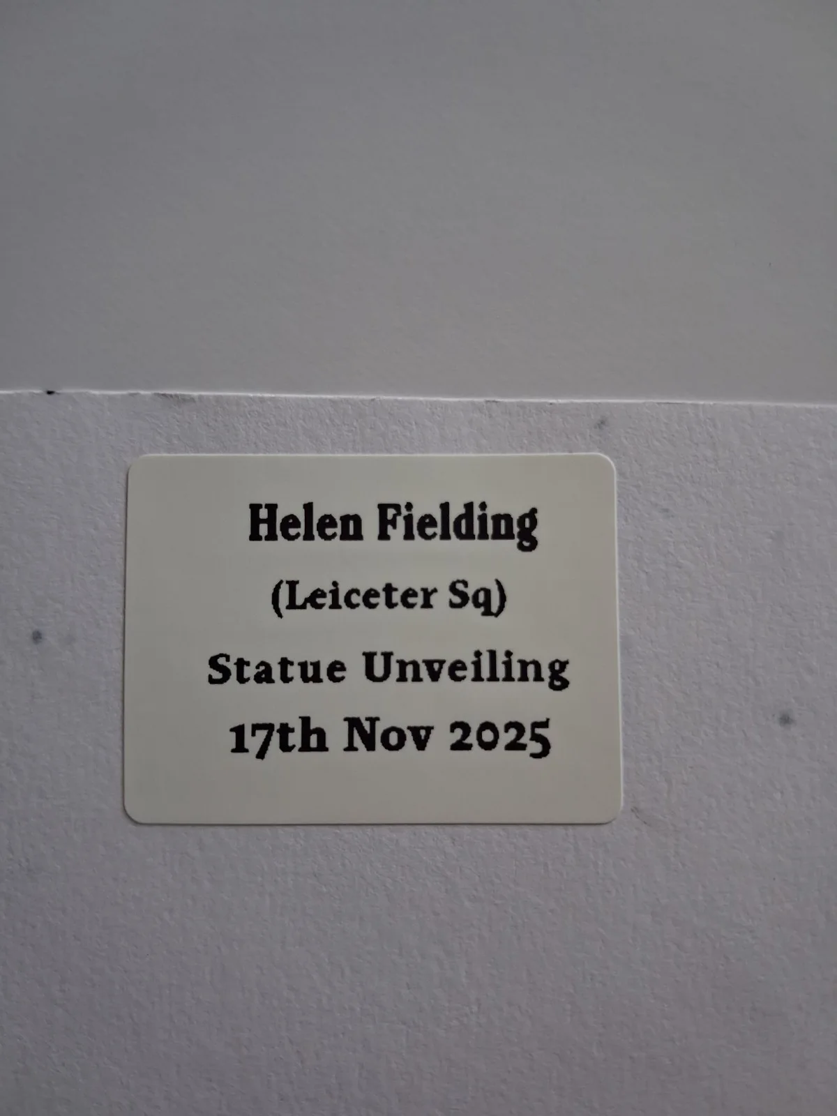 HELEN FIELDING (NOVELIST) BRIDGET JONES DIARY Genuine hand signed autograph card, изображение 2