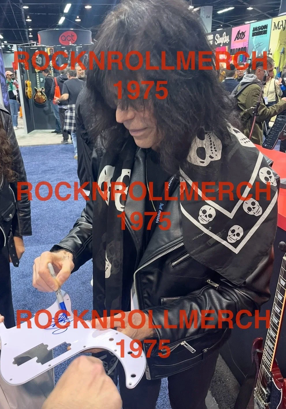 Rudy Sarzo Signed Ozzy Osbourne Speak Of The Devil Electric Bass Guitar JSA COA, изображение 5