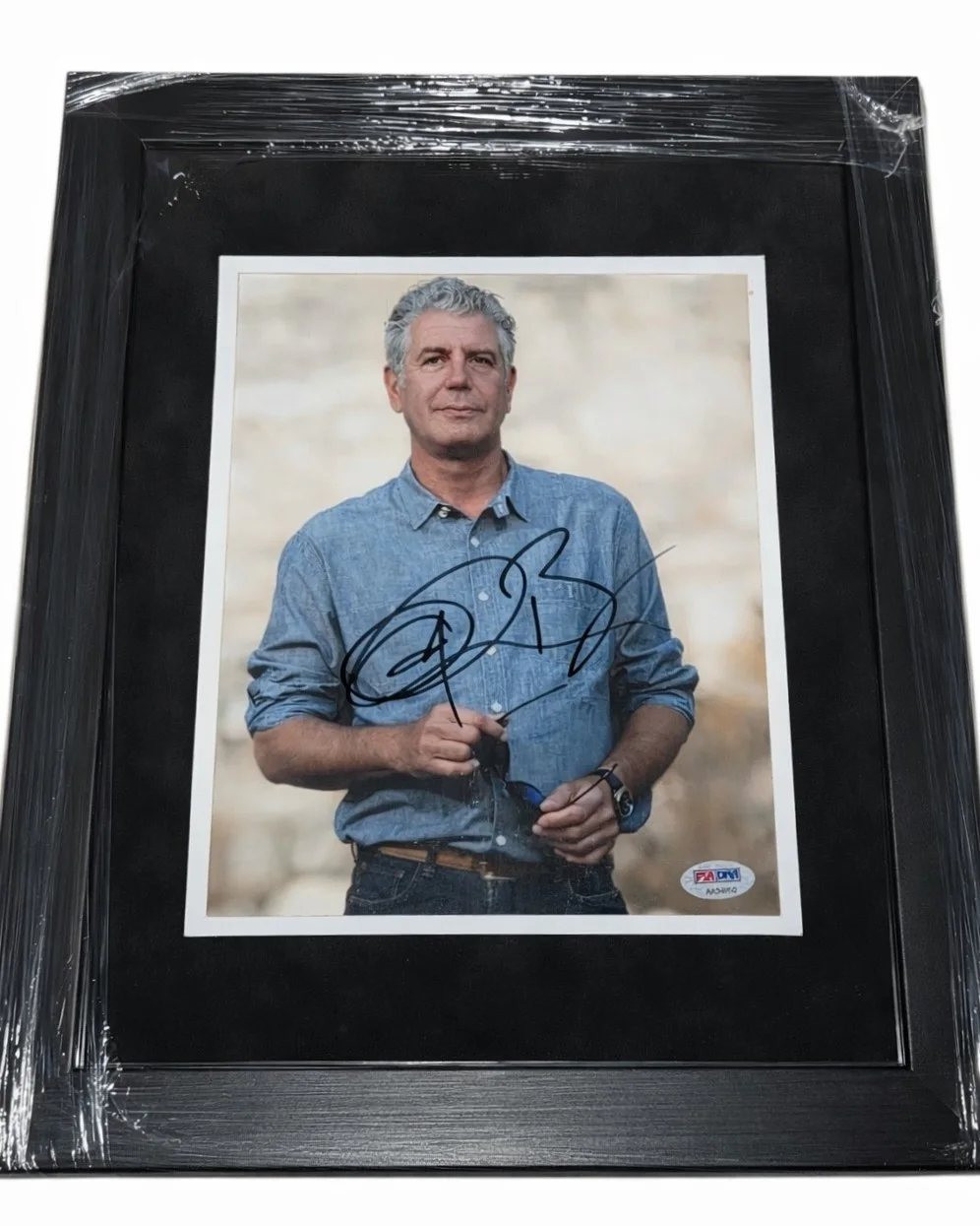 Anthony Bourdain — Anthony Bourdain No Reservations Parts Unknown Autograph Rare PSA/DNA