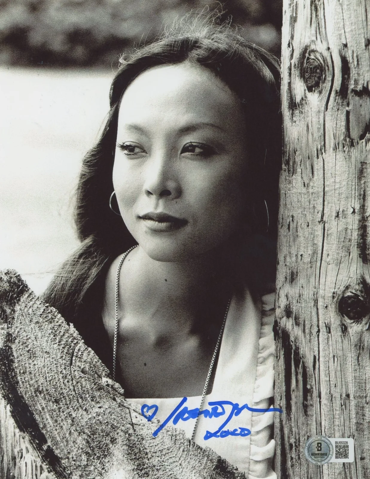 Irene Tsu — Irene Tsu Paradise, Hawaiian Style "XOXO" Authentic Signed 8x10 Photo BAS 1