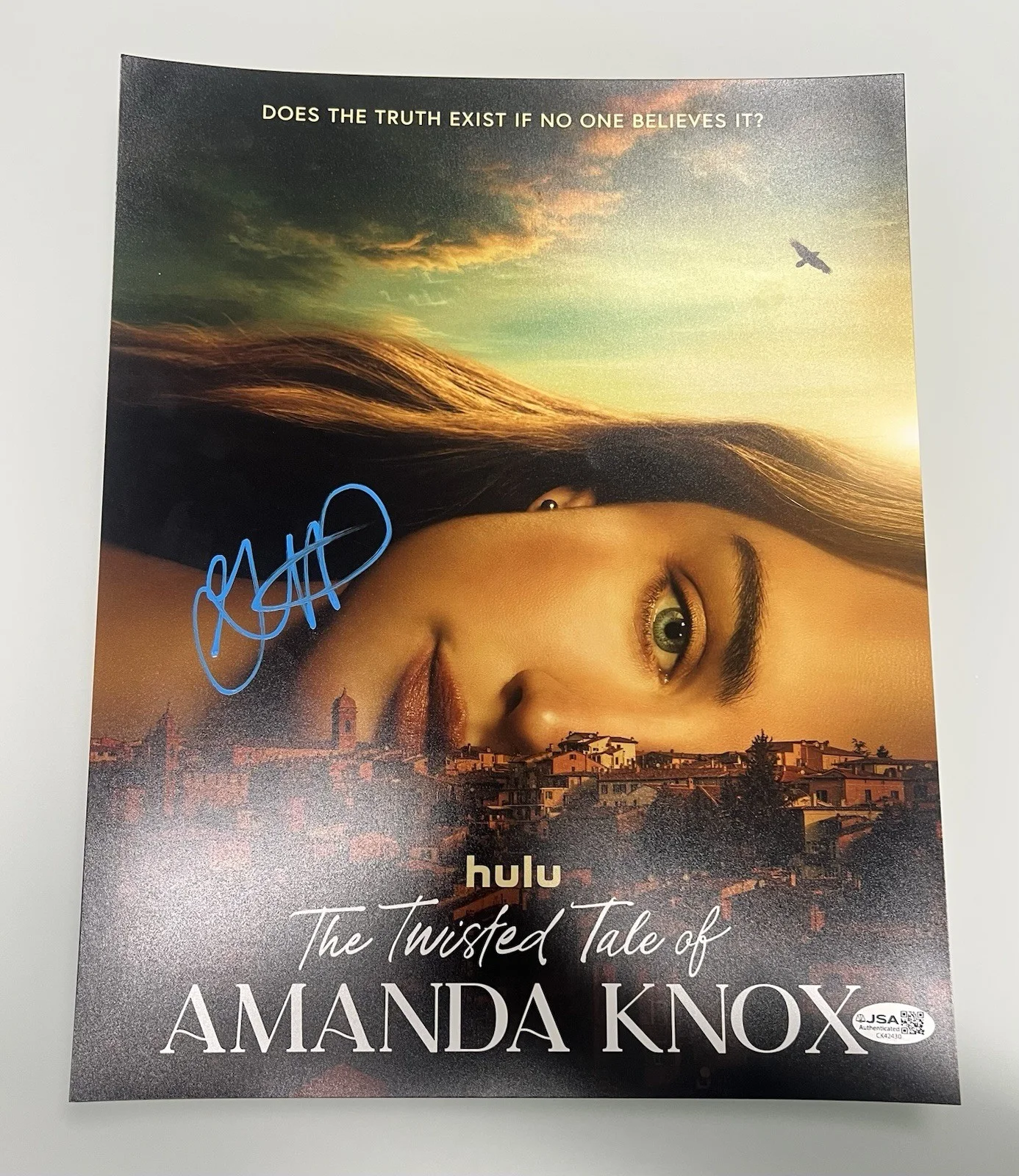Grace Van Patten signed The Twisted Tale of Amanda Knox 11x14 photo w/ JSA COA, изображение 4