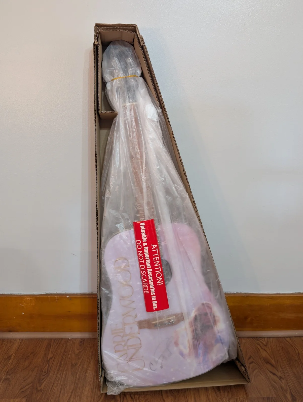 Carrie Underwood — Carrie Underwood SIGNED Pink Guitar Resorts World Residency Las Vegas - WITH COA, изображение 3