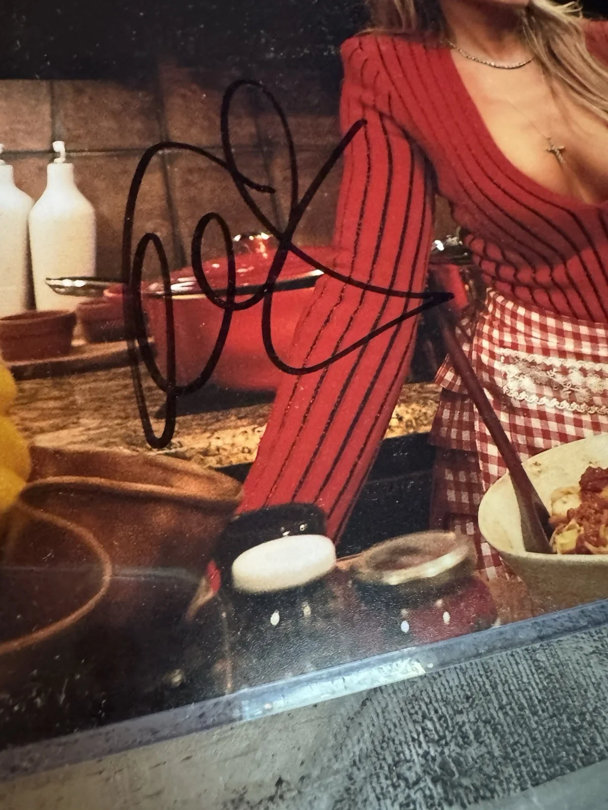 Ali Larter — Ali Larter "Landman" AUTOGRAPH Signed 'Angela Norris' 8x10 Photo B ACOA, изображение 3