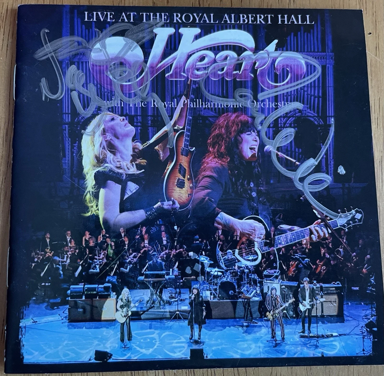 Heart CD/Ann Wilson & Nancy Wilson Autograph CD Sleeve with sealed CD, изображение 2
