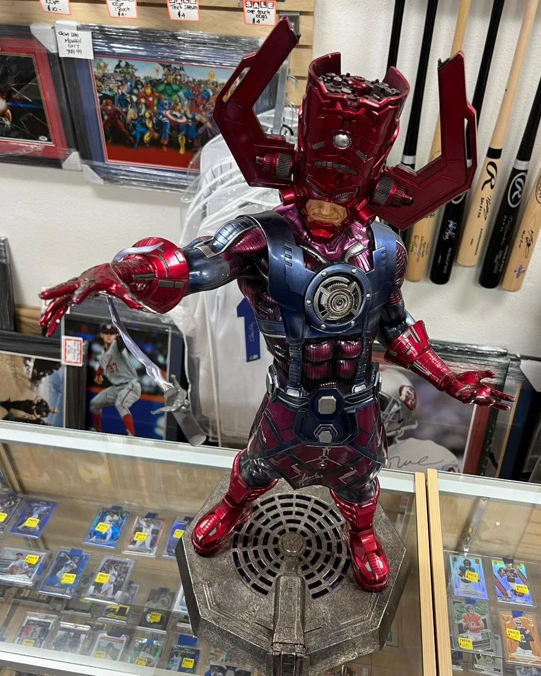 Stan Lee — PSA/DNA Authentic Stan Lee Autograph Galactus Marquett 32 Inch Collectible Figur, image 2