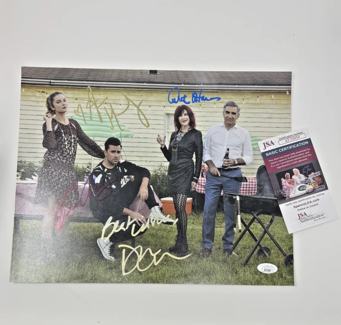 Catherine O'Hara, Dan Levy, Eugene Levy, Annie Murphy — Schitts Creek cast 11x14 signed Catherine O'Hara Dan Eugene Annie w/ JSA COA, image 5