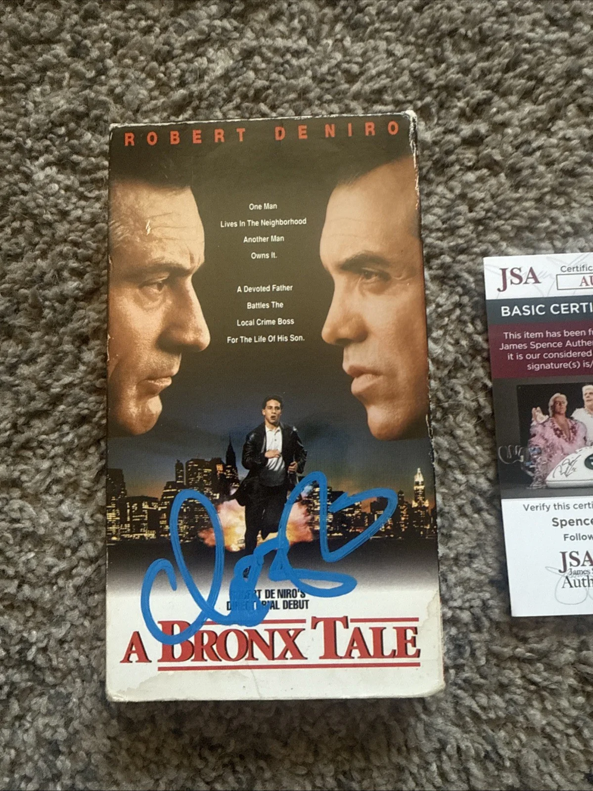 Chazz Palminteri — A Bronx Tale Cast Signed Autographed VHS Movie Chazz Palminteri JSA Certified, изображение 3