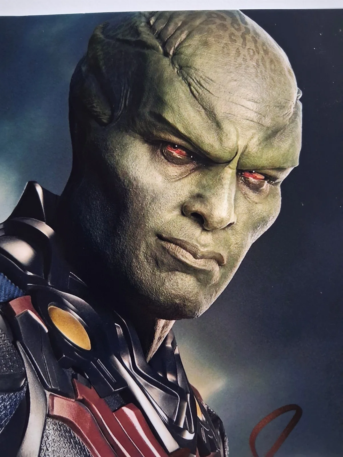 DAVID HAREWOOD Genuine hand signed autograph 8x10 MARTIAN MANHUNTER (SUPERGIRL), image 3