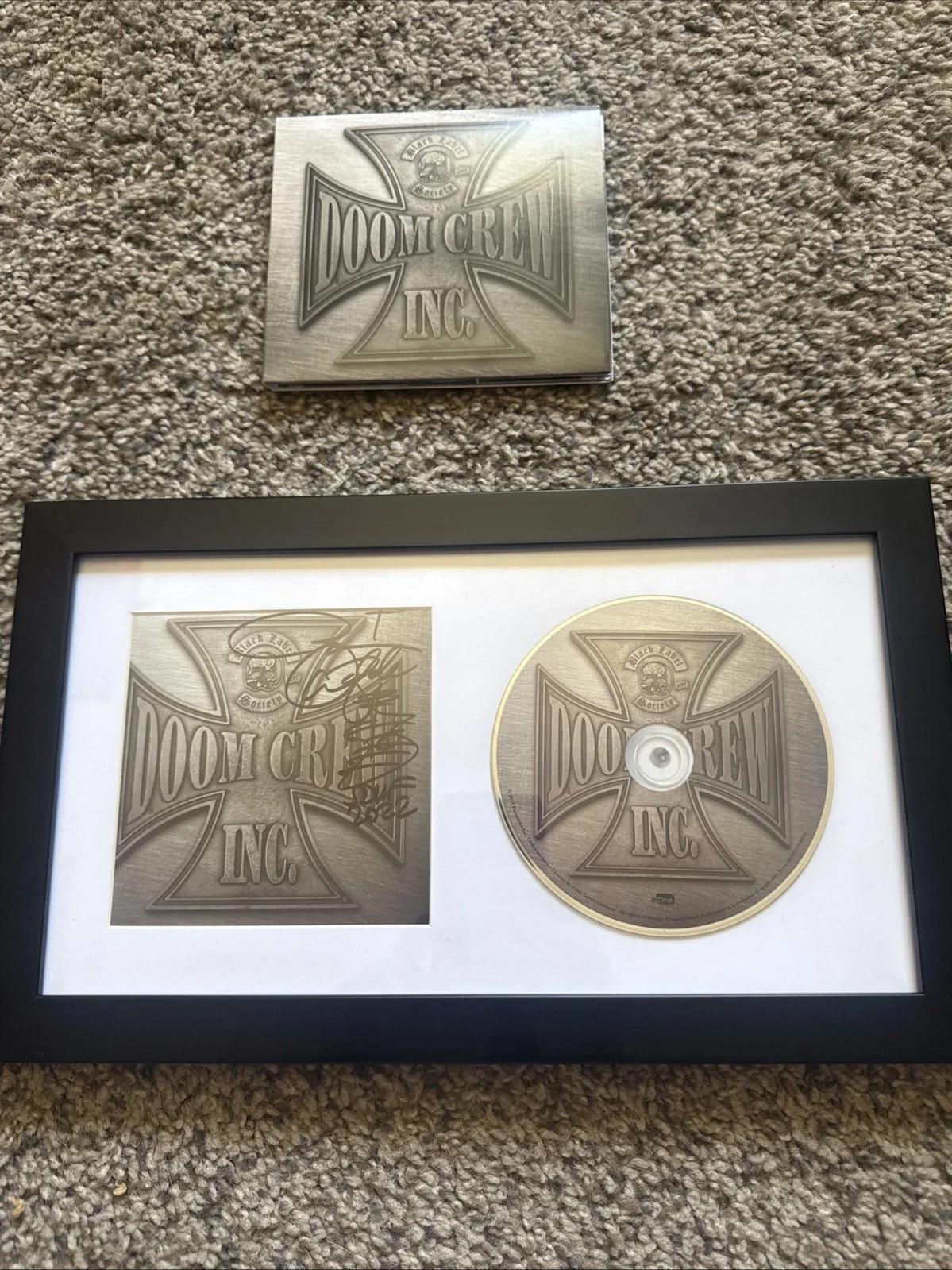Zakk Wylde Black Label Society Signed Autographed CD Booklet Doom Crew Framed, изображение 3