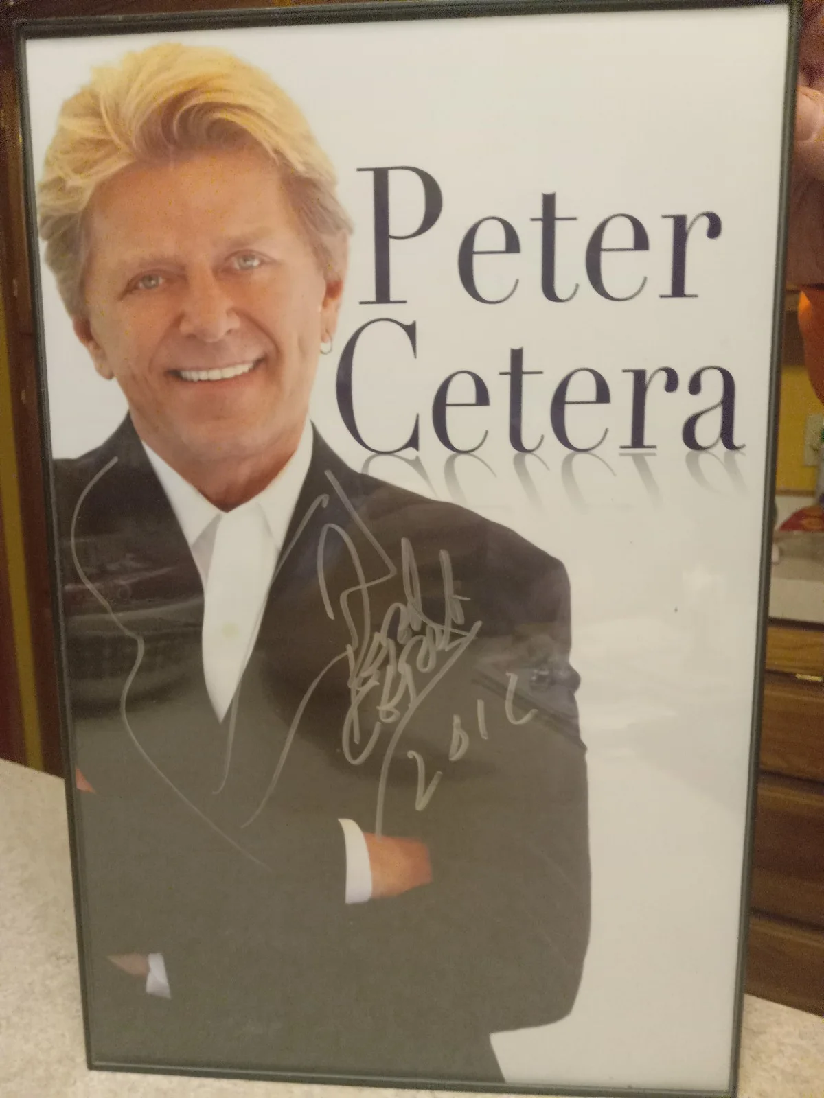 PETER CETERA Autographed Signed Photograph 11x17 Framed 2012 Chicago Band Music, изображение 3