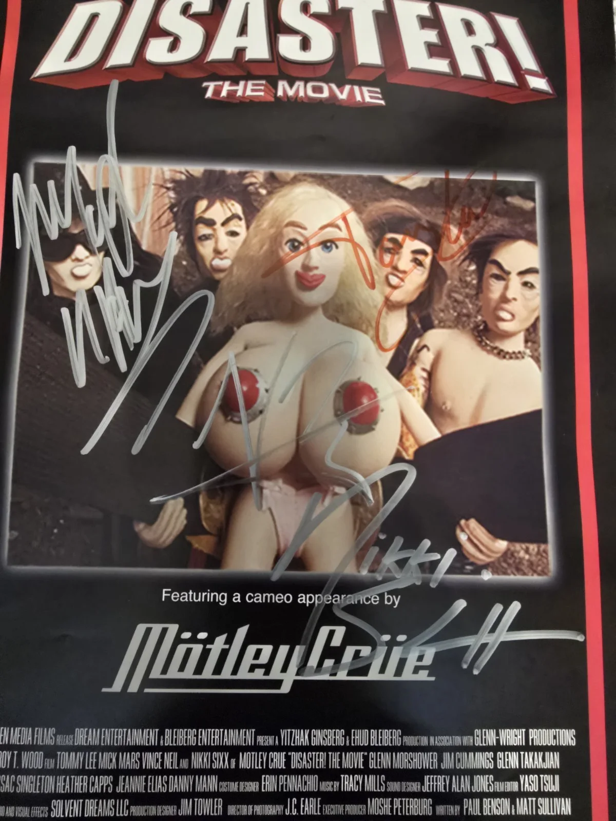 RARE Promo Motley Crue Signed Disaster Movie Poster & DVD Nikki Tommy Mick Vince, изображение 5