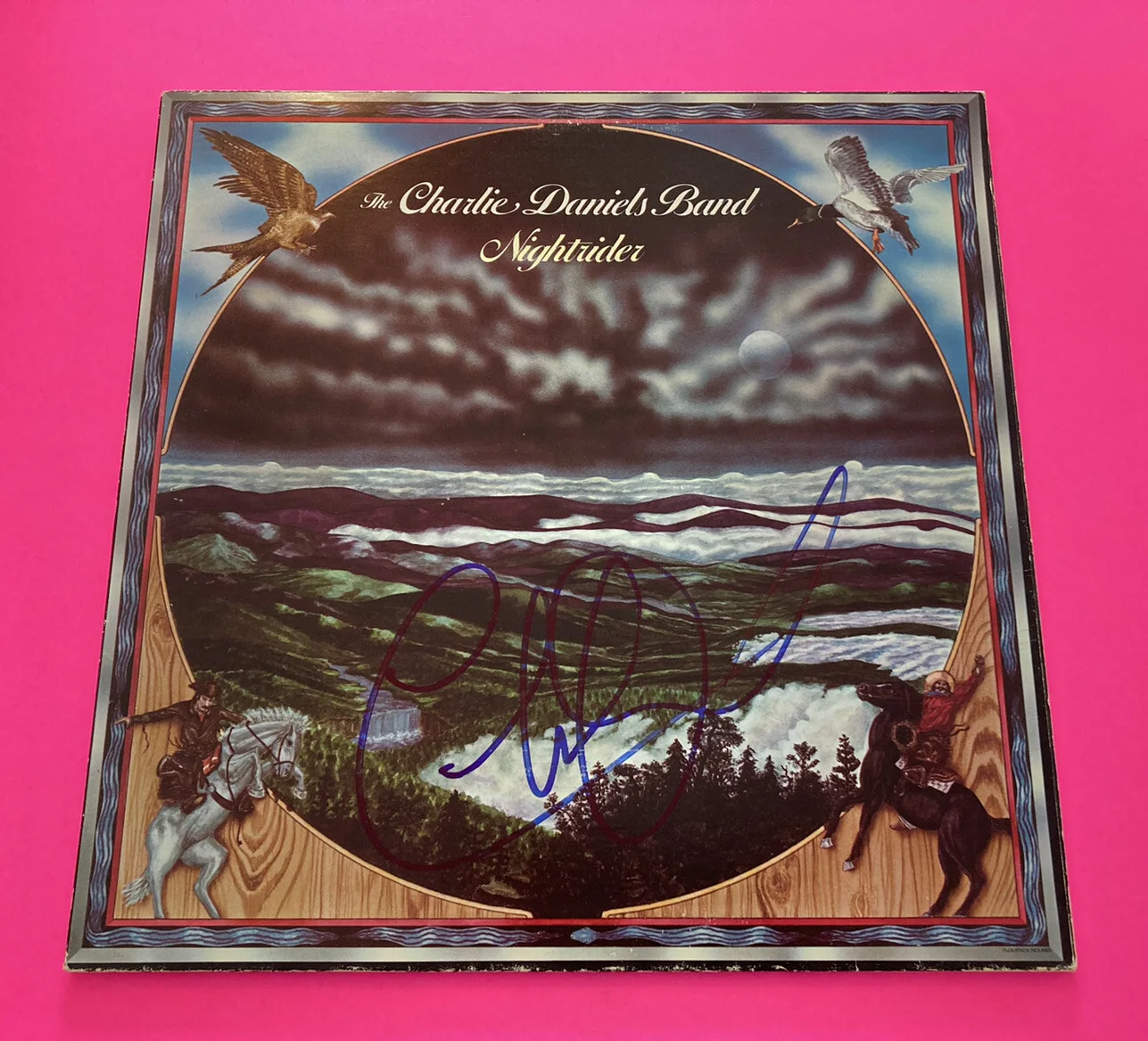 CHARLIE DANIELS SIGNED AUTOGRAPH NIGHTRIDER VINYL LP *EXACT PROOF*, изображение 2