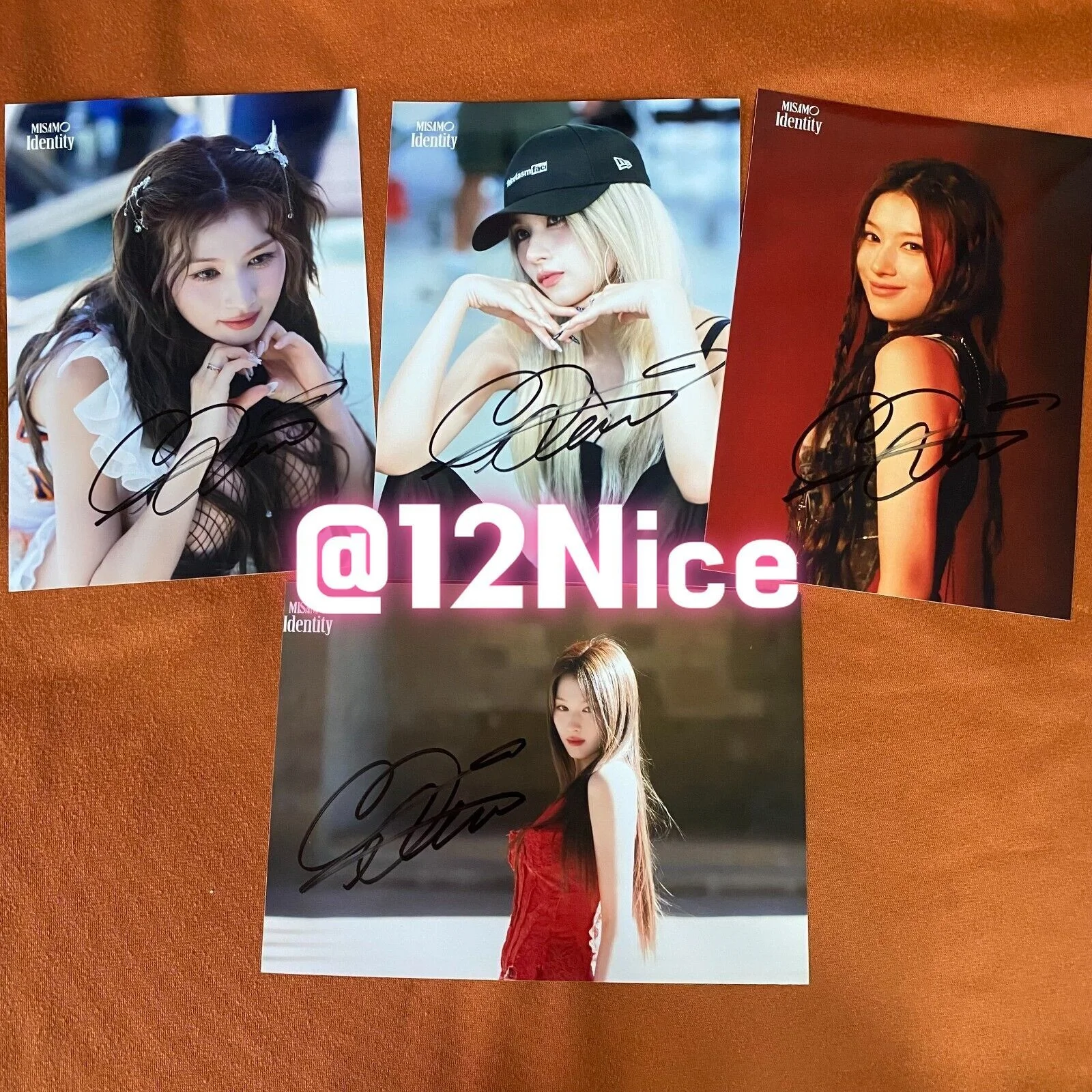 TWICE SANA Autographed Signed Photo MISAMO IDENTITY Collection 4*6 2024, изображение 2