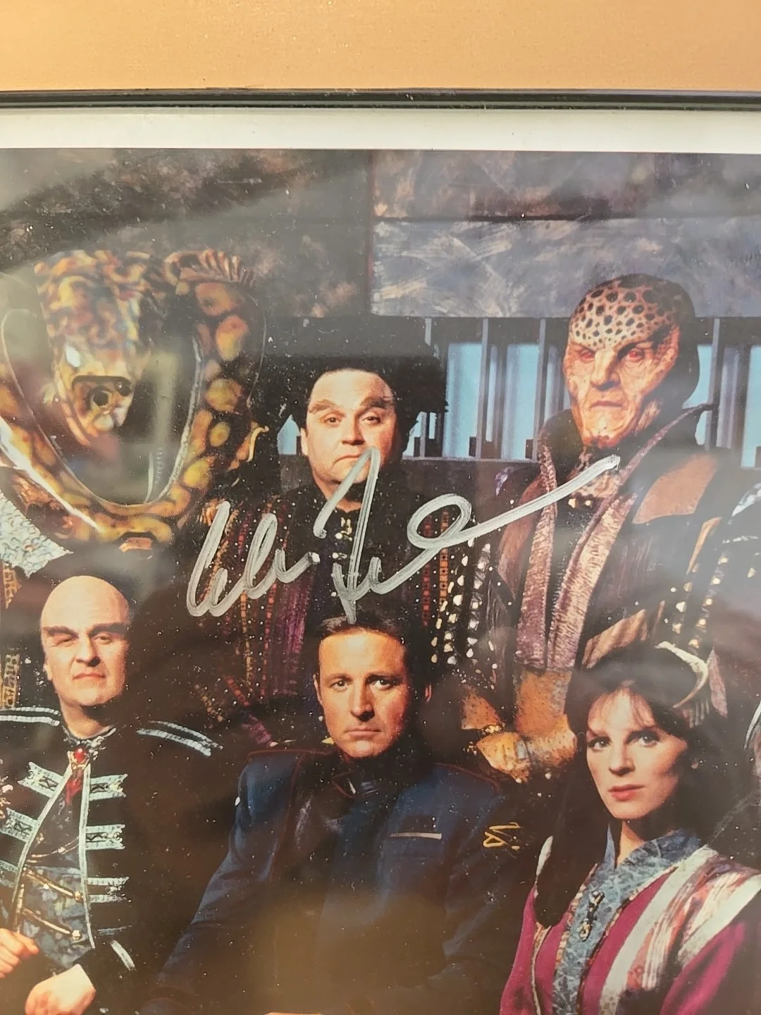 Claudia Christian — Babylon 5 Claudia Christian Autographed Plus One Other 8x10 Photo, изображение 3