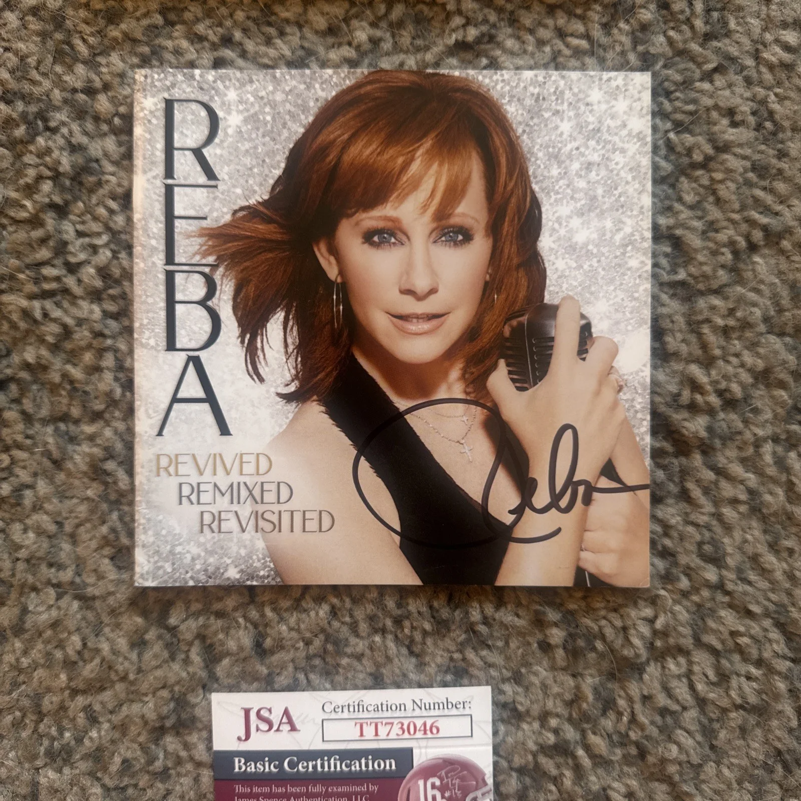REBA MCENTIRE signed/autographed 3 cd REVIVED REMIXED REVISITED 2021, image 2