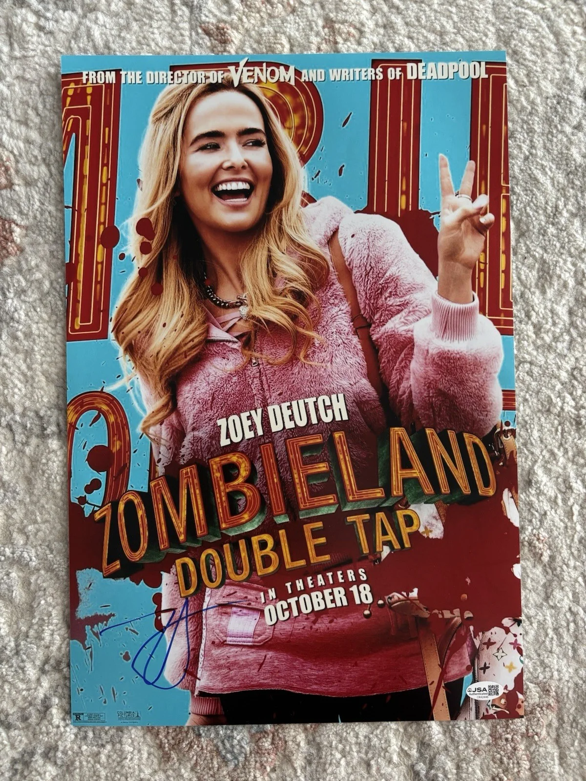 Zoey Deutch — Zoey Deutch Signed Autographed 12x18 Photo Zombieland Double Tap Madison JSA COA, изображение 2