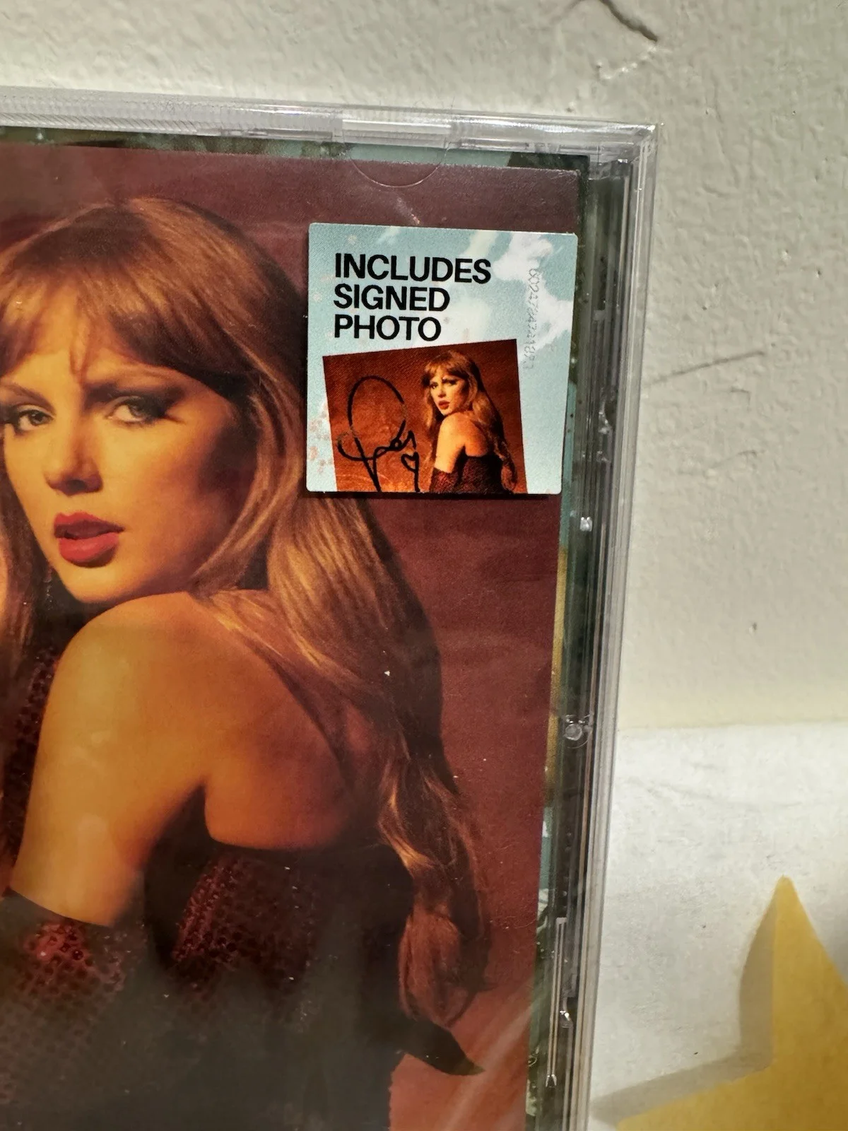 Taylor Swift | Life of a Showgirl — Signed CD Photo #3 | Rare Teardrop/Long Sig!, изображение 4