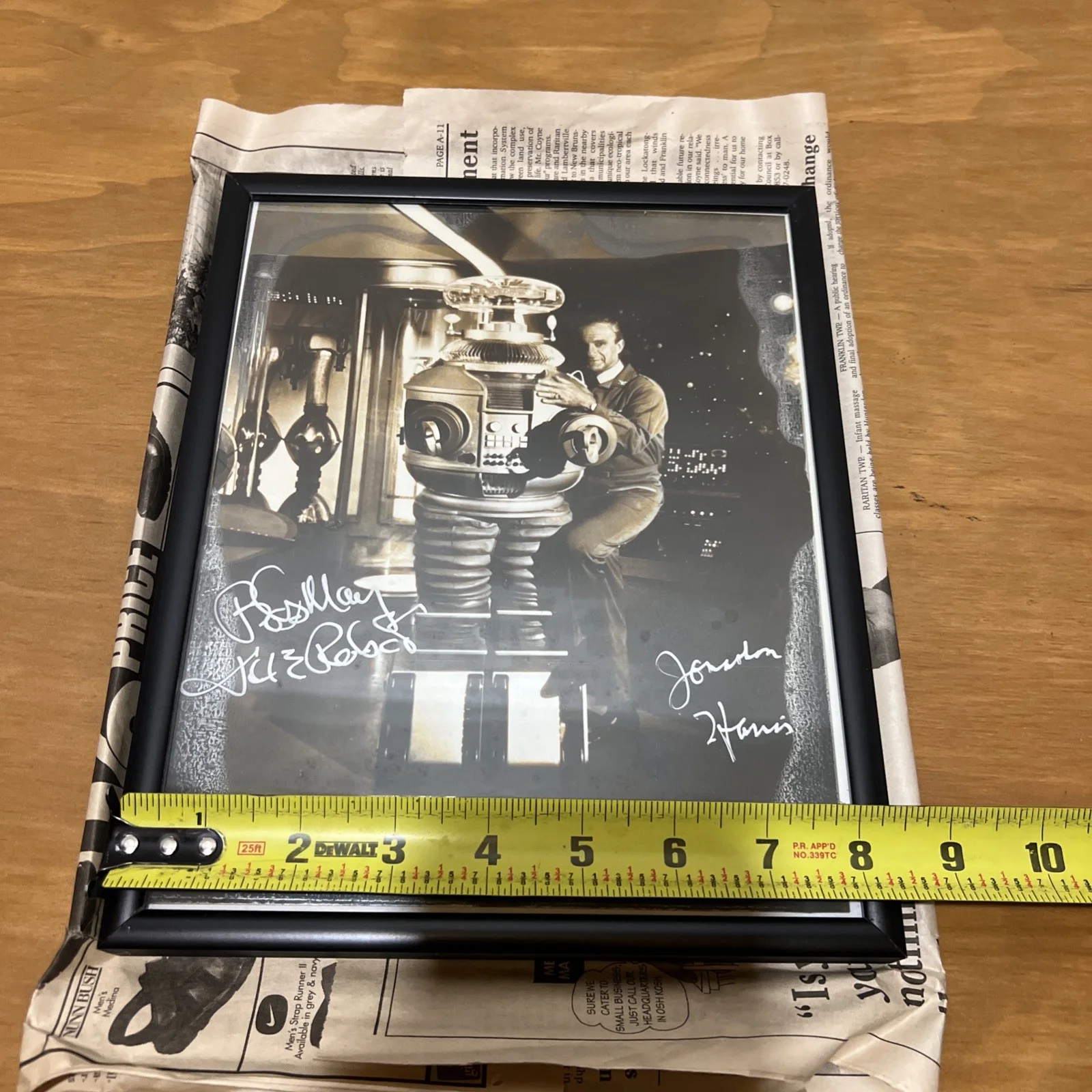 Lost in Space Robot B-9 Jonathan Harris Signed 8x10 Framed Photo, image 2