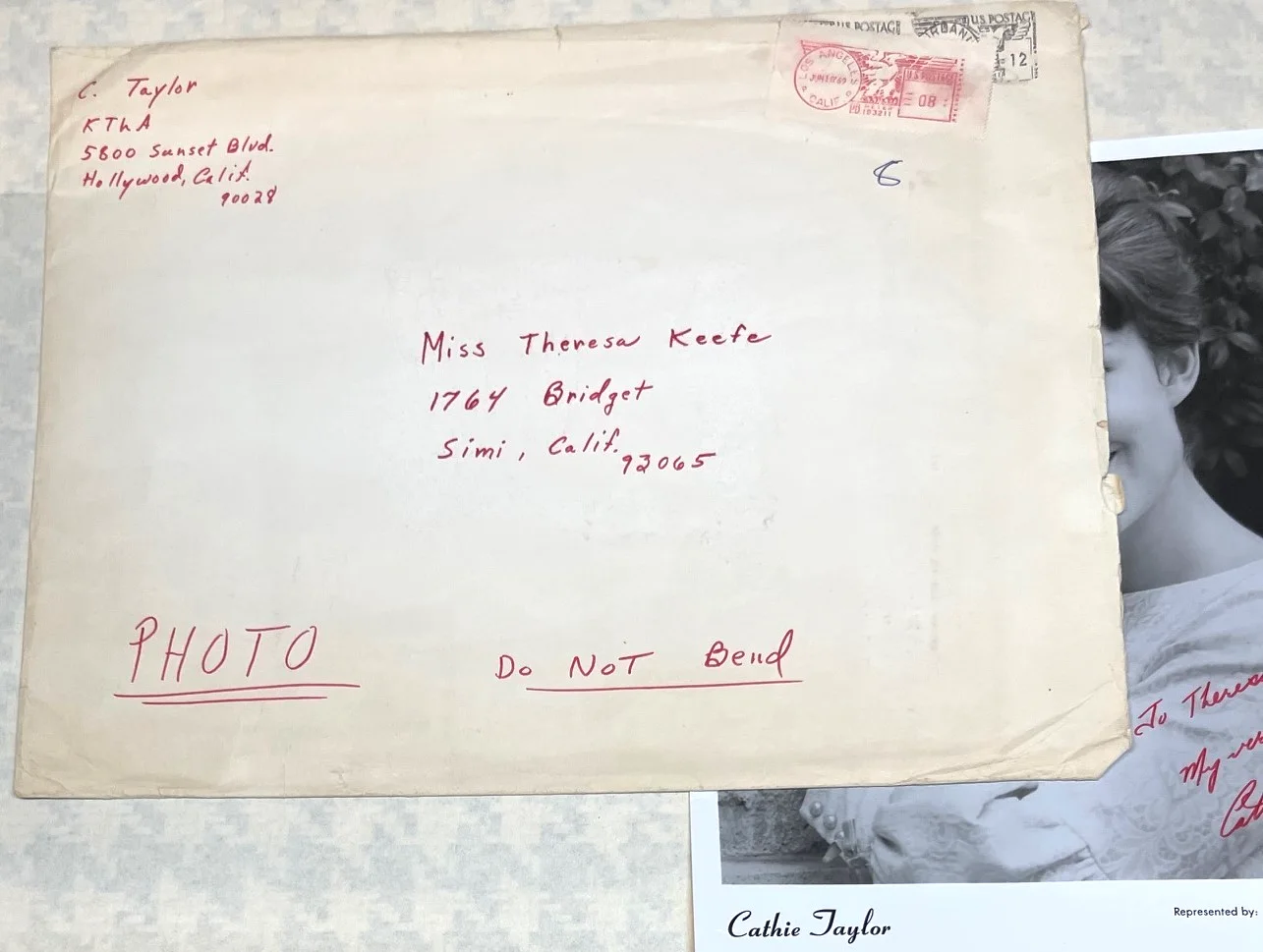Cathie Taylor — Cathie Taylor Signed Autographed 8x10 Photo w/Orig. Envelope from July 18, 1969, изображение 3