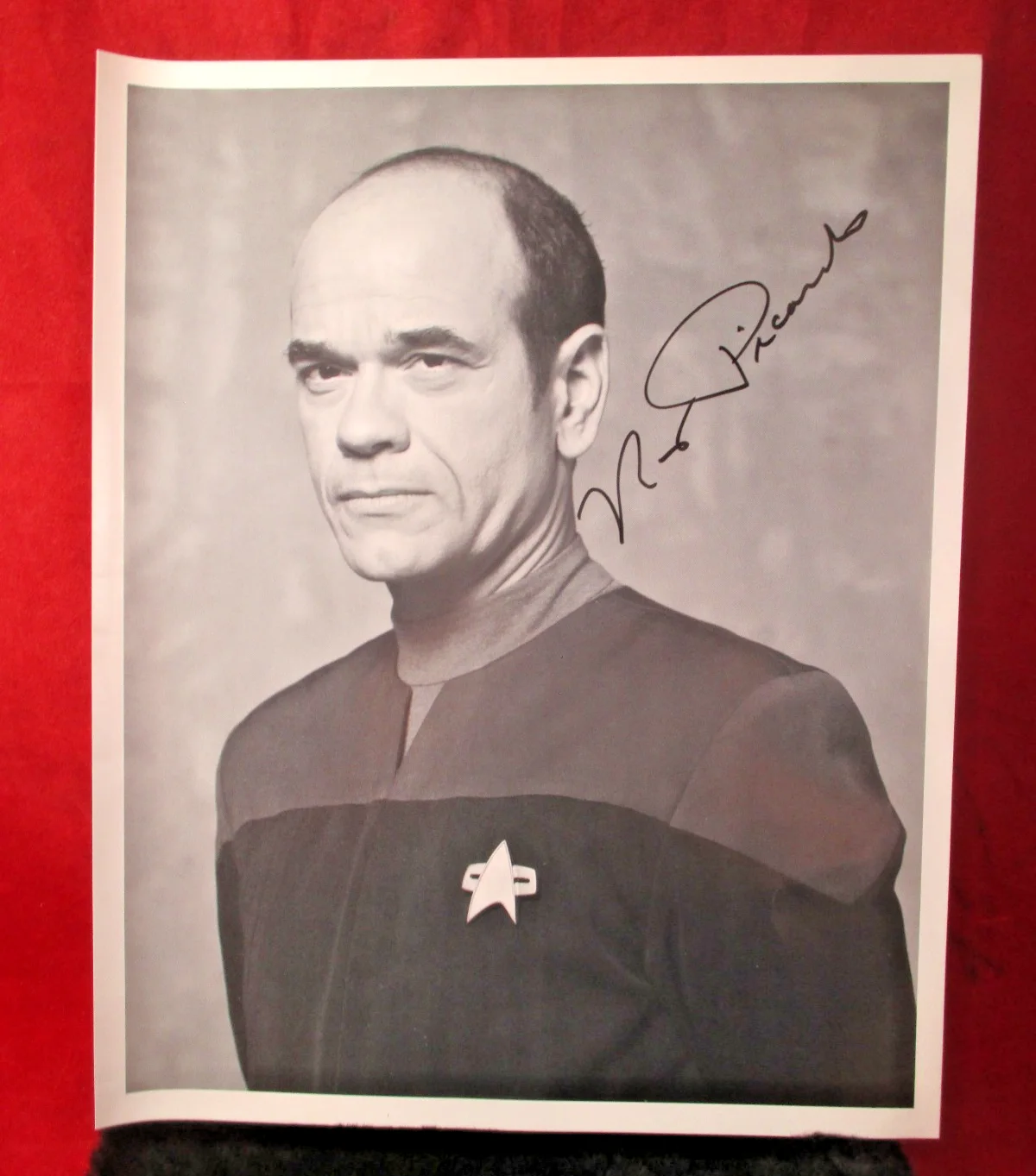 ROBERT PICARDO — ROBERT PICARDO (STAR TREK VOYAGER) AUTOGRAPHED 8 x 10 PHOTO~