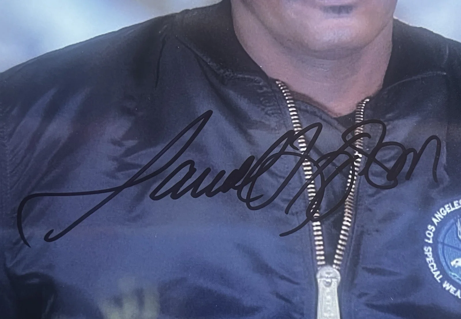 Samuel L. Jackson — *SAMUEL L. JACKSON*SIGNED*AUTOGRAPHED*PHOTO*S.W.A.T.*COA*, image 2
