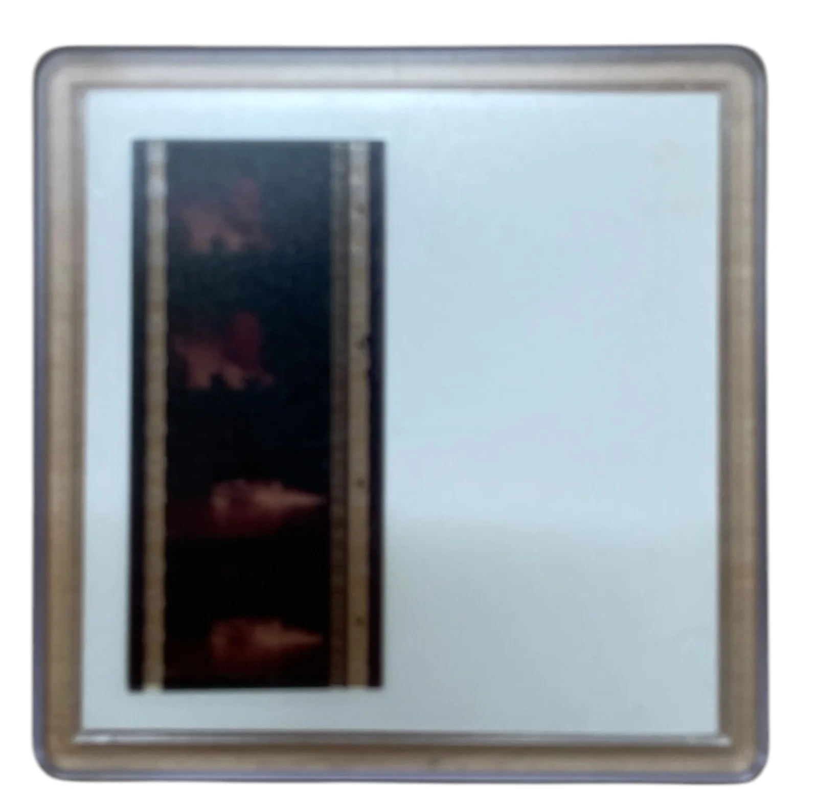 Vintage James Bond 007 The Man With The Golden Gun Original Film Cell Drinks Mat, изображение 2