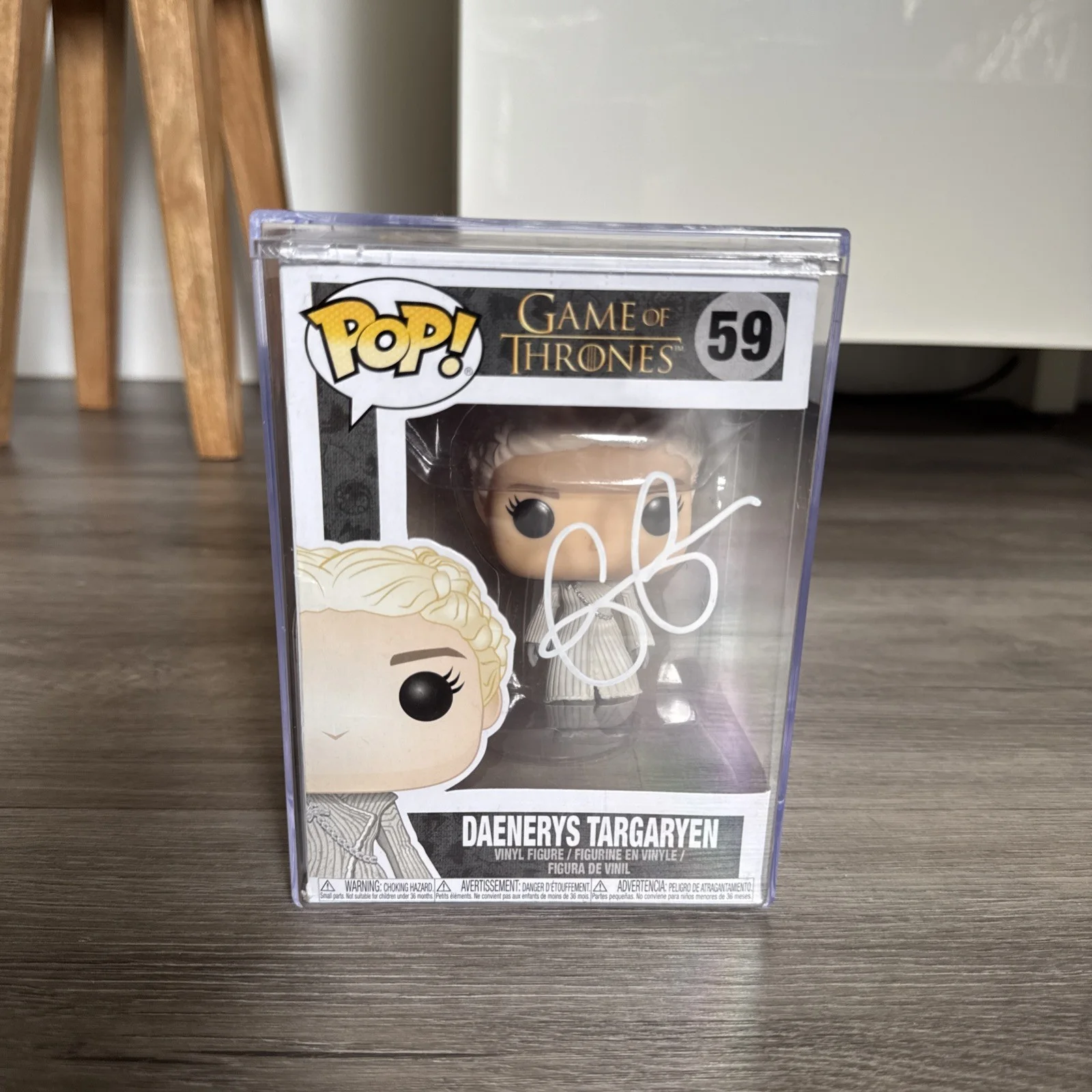 Emilia Clarke — Game of Thrones Daenerys Funko Pop #59 Emilia Clarke Signed - Global Authentics, изображение 2