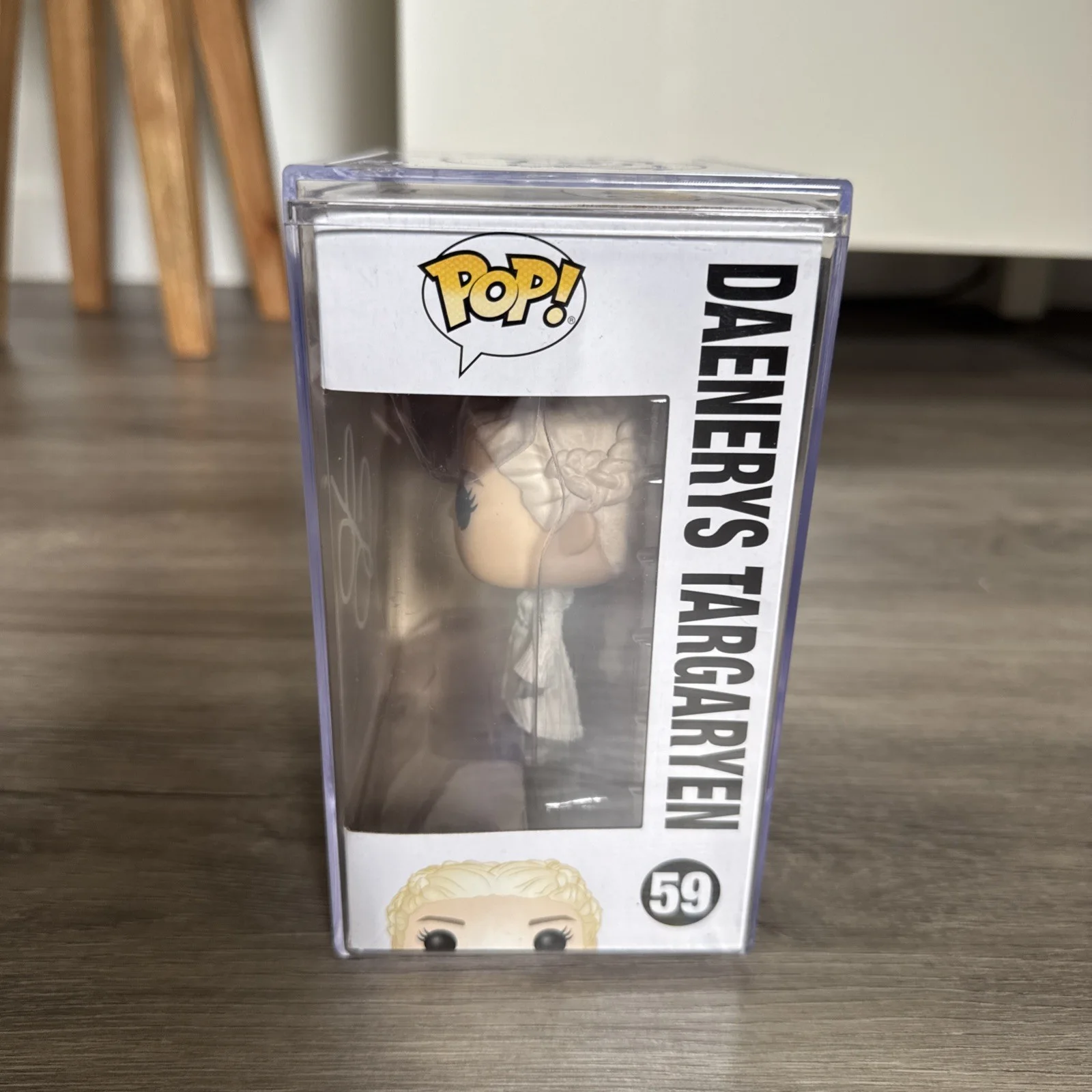 Emilia Clarke — Game of Thrones Daenerys Funko Pop #59 Emilia Clarke Signed - Global Authentics, изображение 4