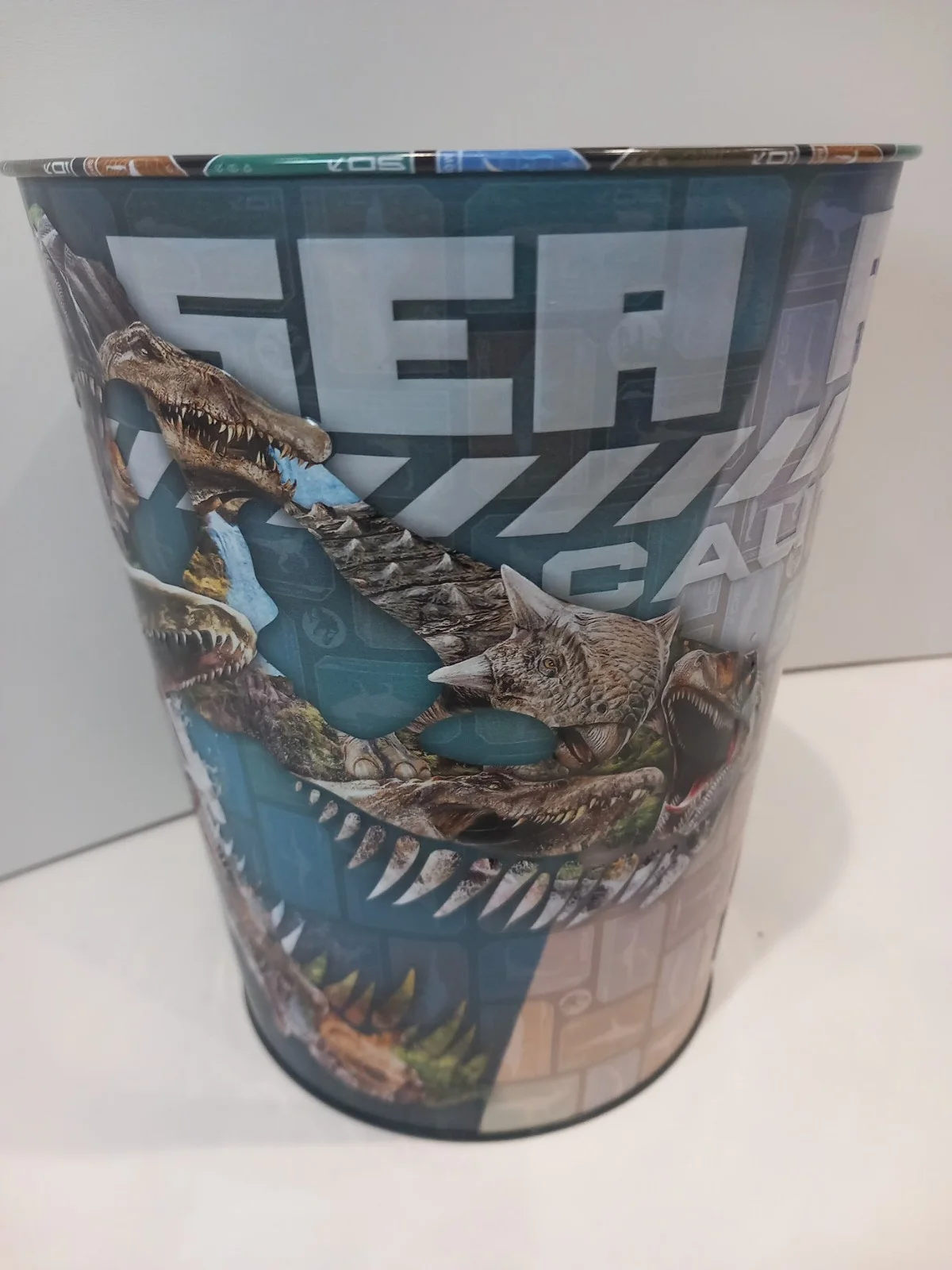 New Jurassic World Rebirth Movie 2025 130oz tin Popcorn Bucket, изображение 3