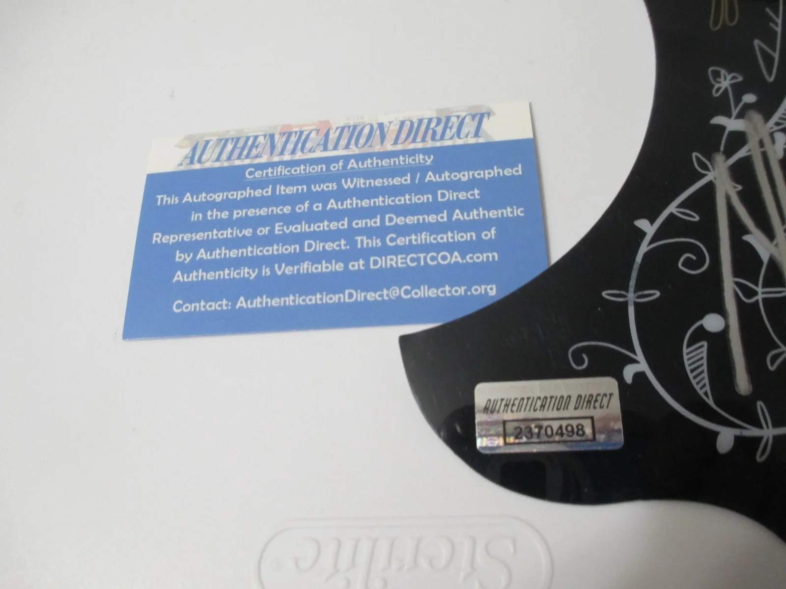 Country Singer Shania Twain Autographed Pickguard, image 2