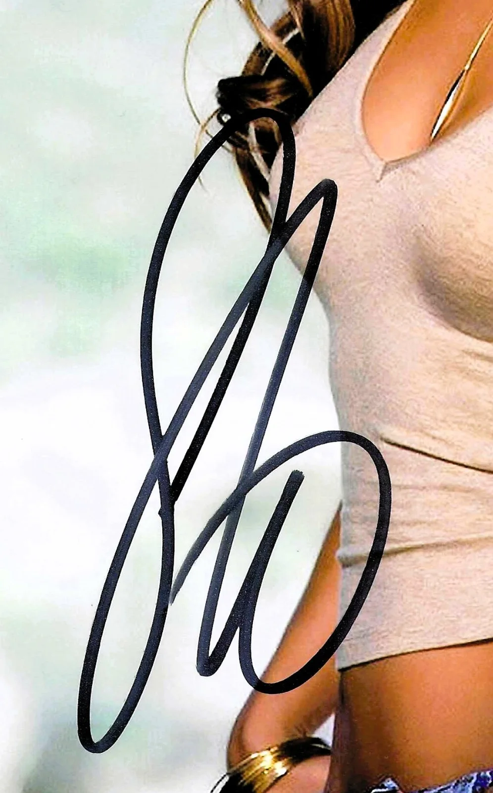 Jennifer Lopez — JENNIFER LOPEZ signed 8x10 great image w. COA, image 2