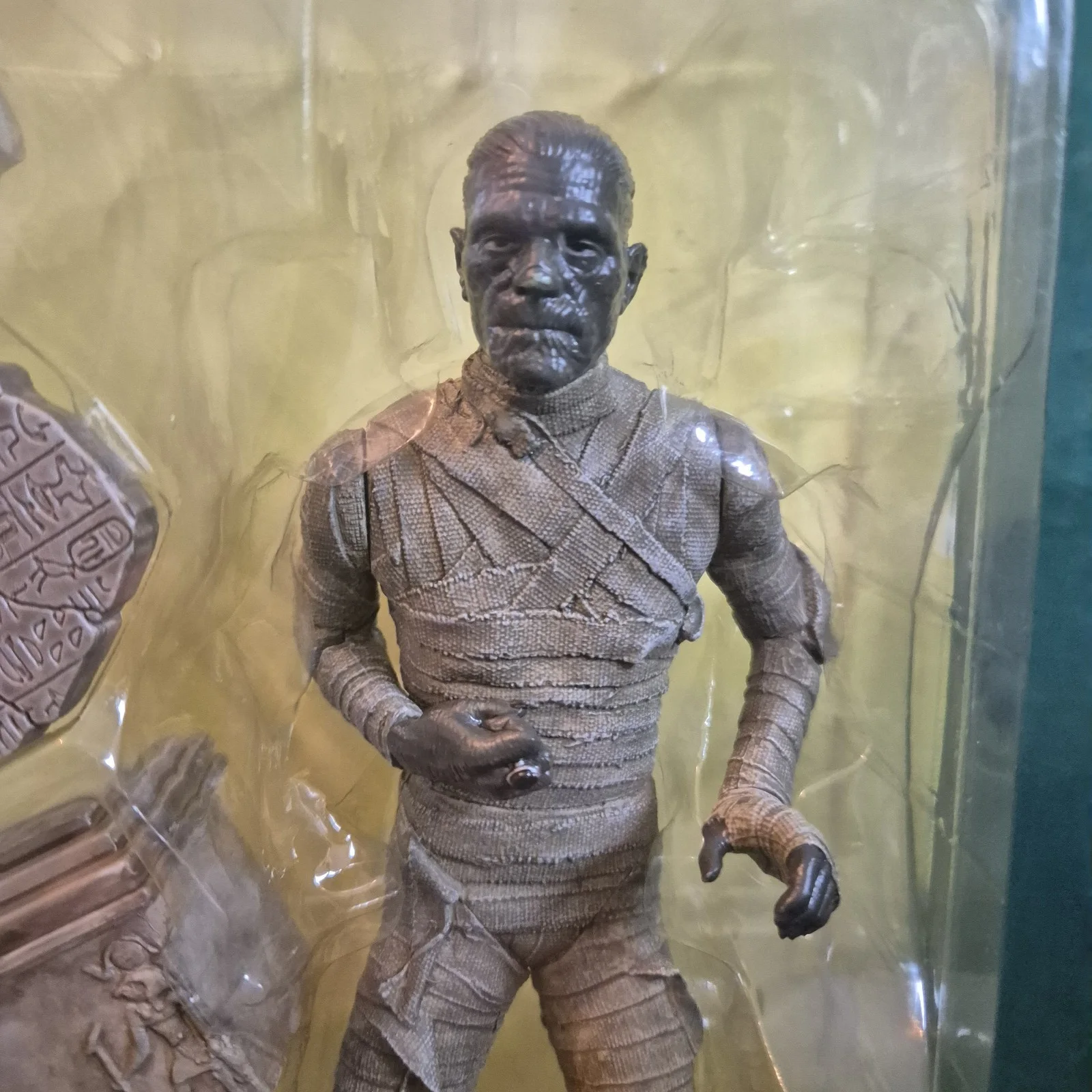 Sideshow Universal Monsters The Mummy Boris Karloff Figure Carded, image 2