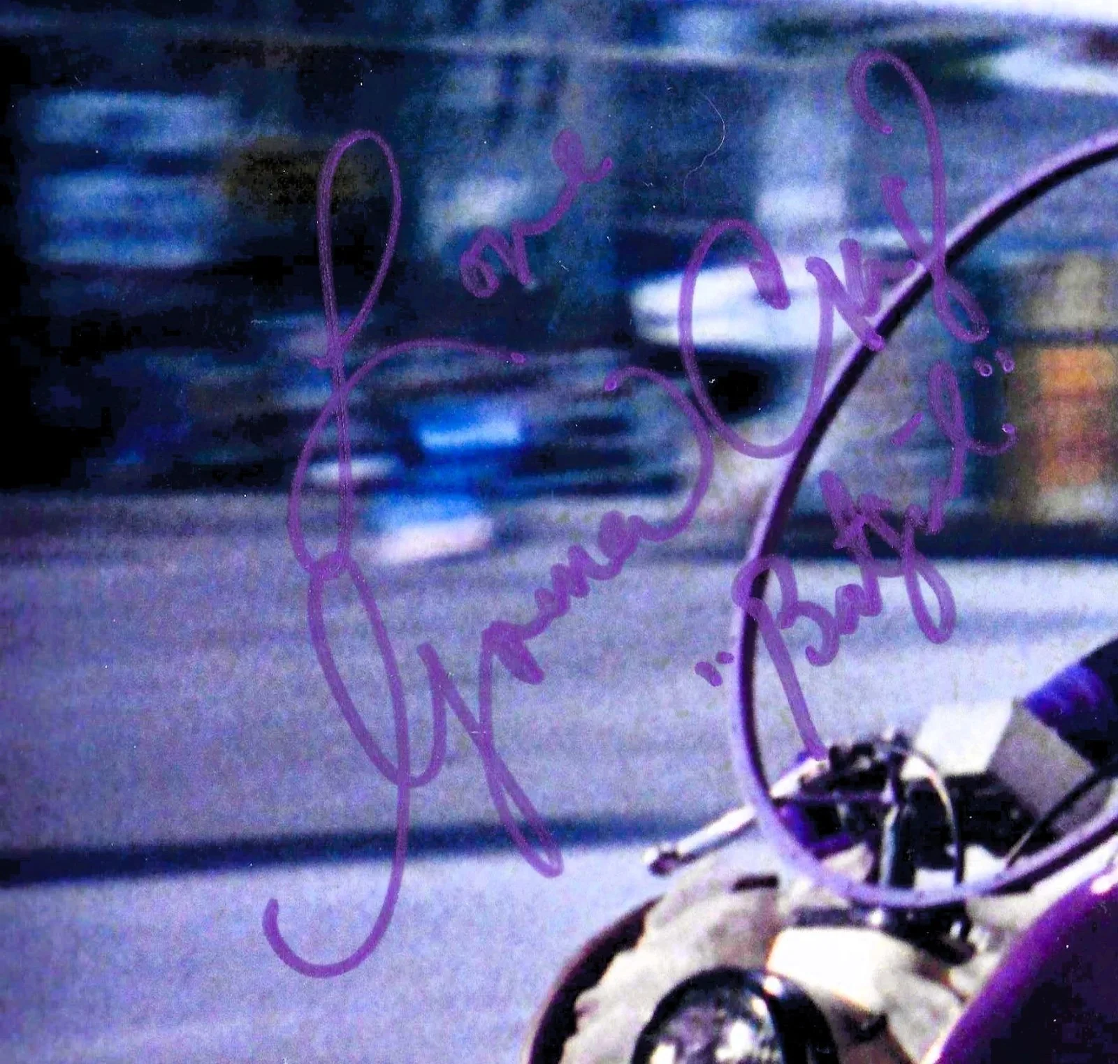 Yvonne Craig — BATGIRL YVONNE CRAIG signed 8x12 with COA + STAR TREK, It Happened at World Fair, изображение 2