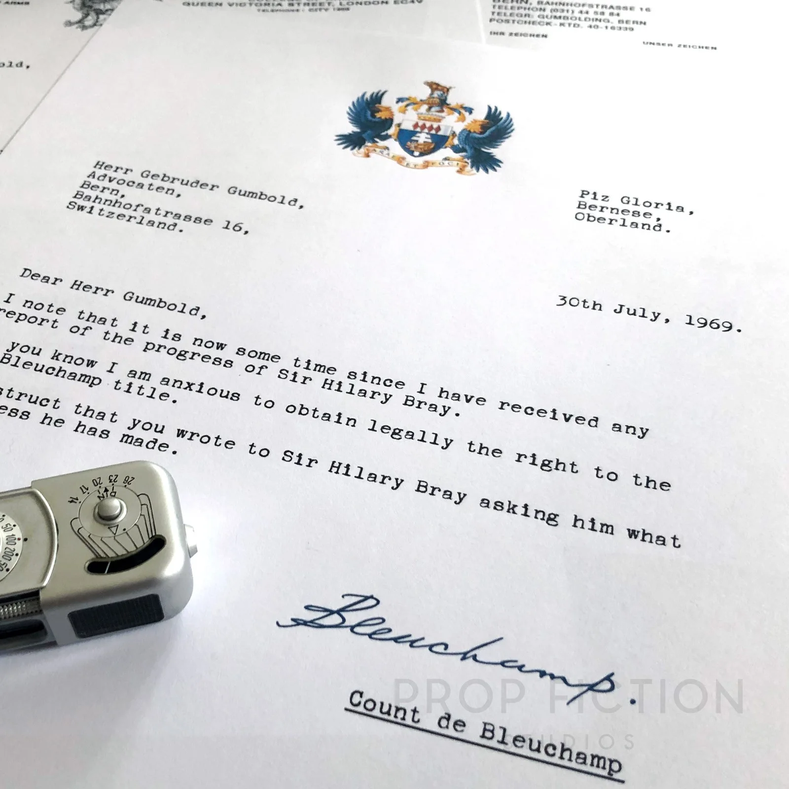 Cosplay Display: On Her Majesty’s Secret Service / OHMSS Correspondence Letters, image 5