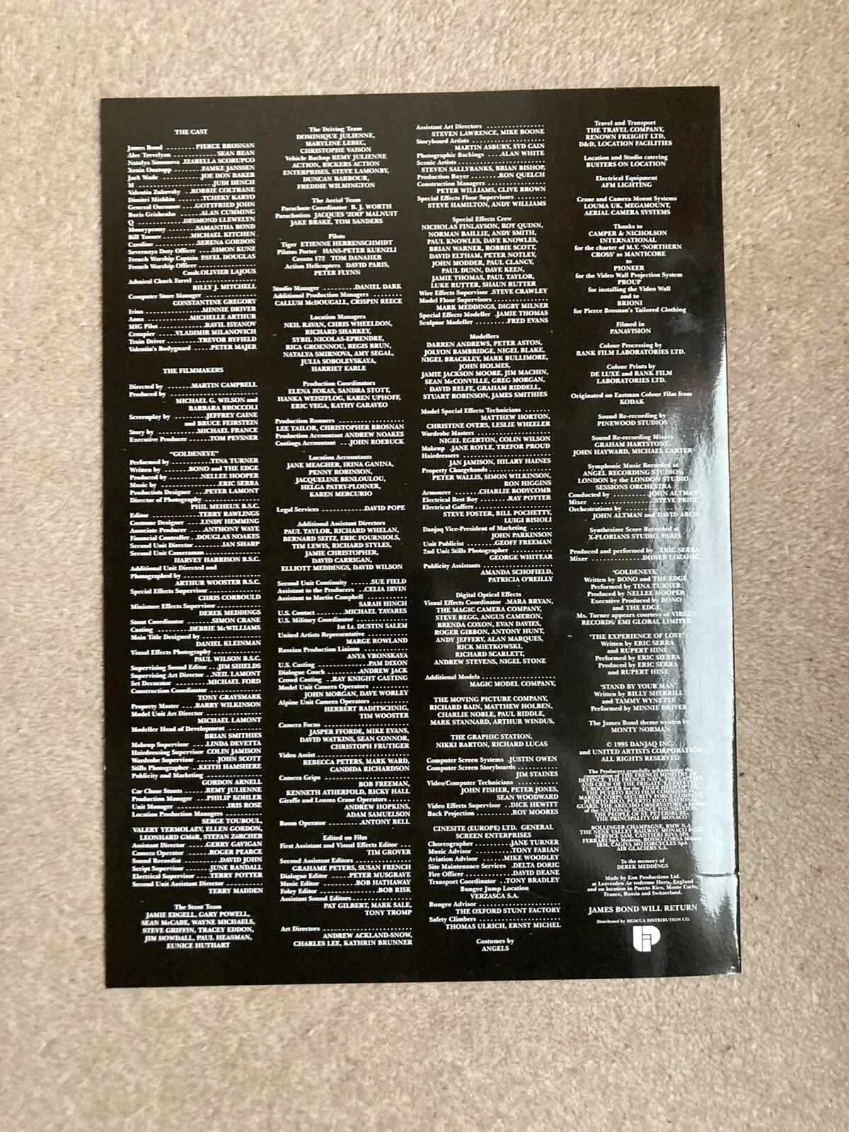 JAMES BOND GOLDENEYE RARE 1995 BRITISH 4 PAGE ADVANCE SCREENING CARD, изображение 2