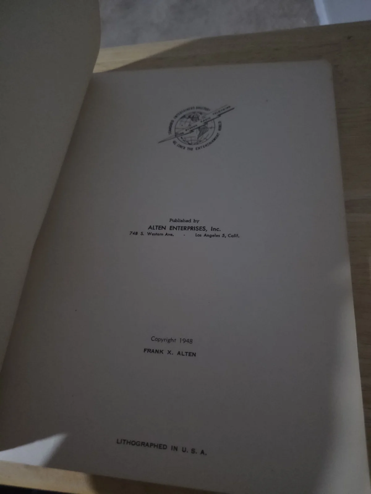 : Rare 1948 Standard Entertainers Directory Vol 1 Signed Lou Quinn Hollywood..., изображение 2