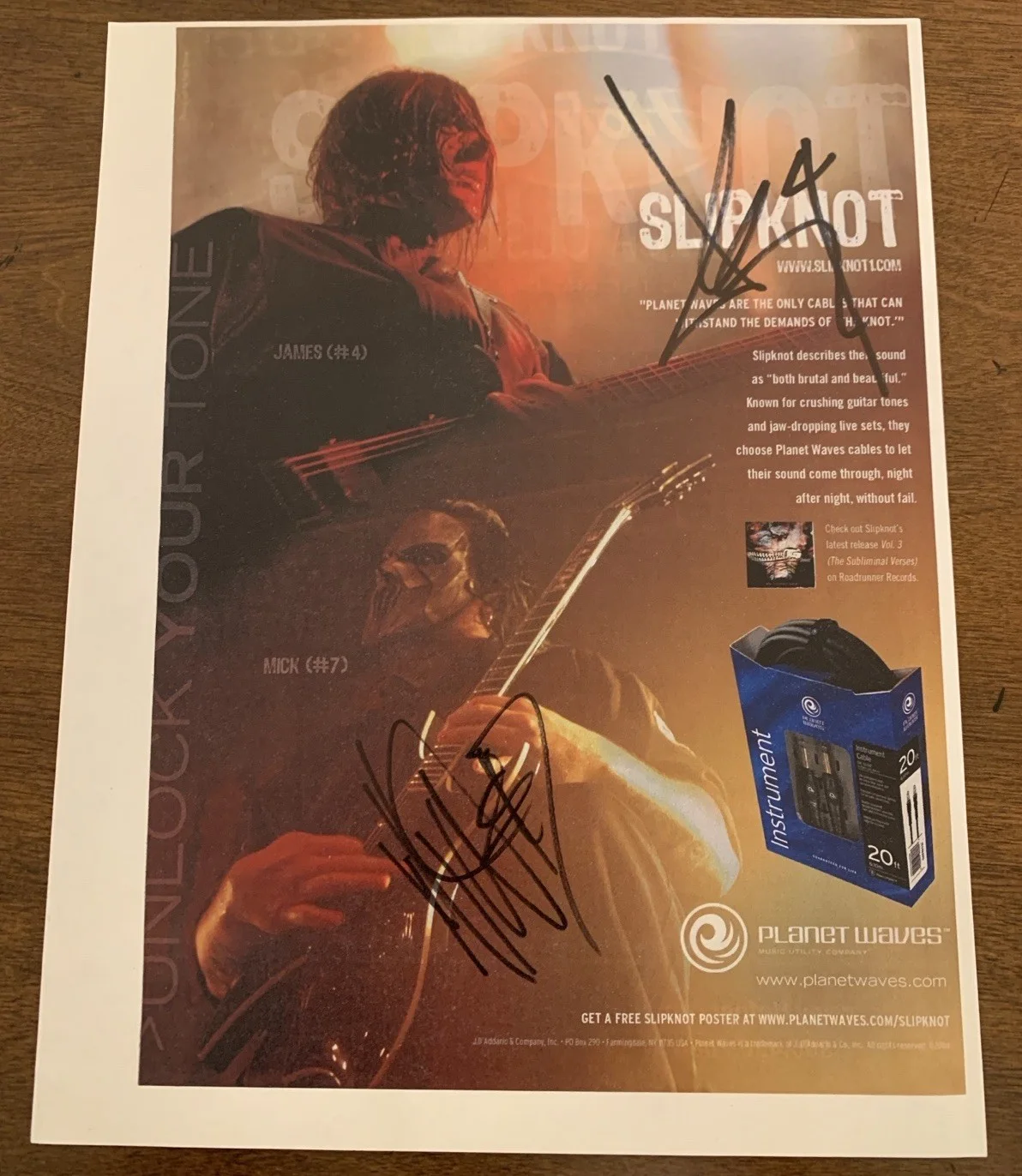 Slipknot Mick Thompson & Jim Root Signed Photo + Jim Root Stone Sour Tour Pick, image 2