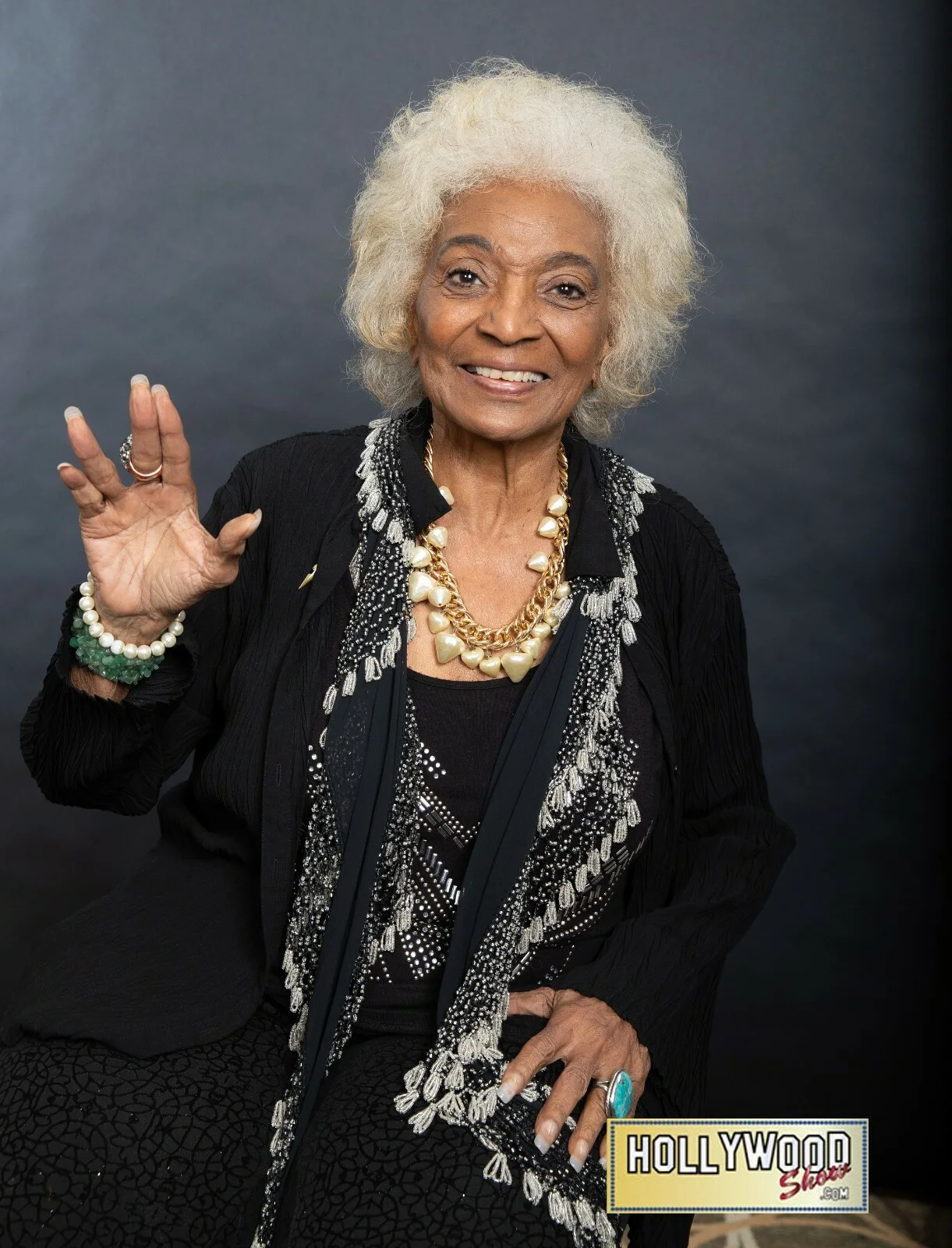 Nichelle Nichols Star Trek Original Autographed 8X10 photo w/Beckett COA 13, изображение 2