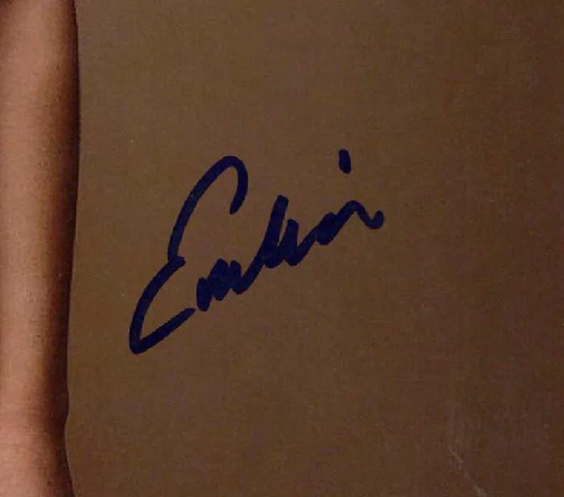 EMILIA JONES SIGNED AUTOGRAPHED 11x14 PHOTO CELEBRATED ACTRESS CODA BECKETT BAS, изображение 2