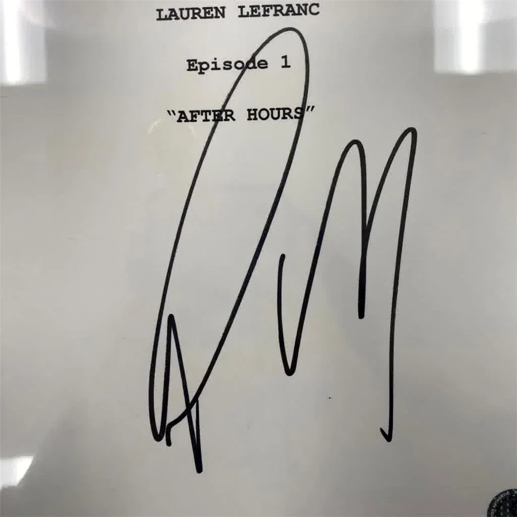 Colin Farrell — Colin Farrell signed The Penguin Pilot 8.5x11 Script Cover auto (A)~ Beckett BAS, image 2