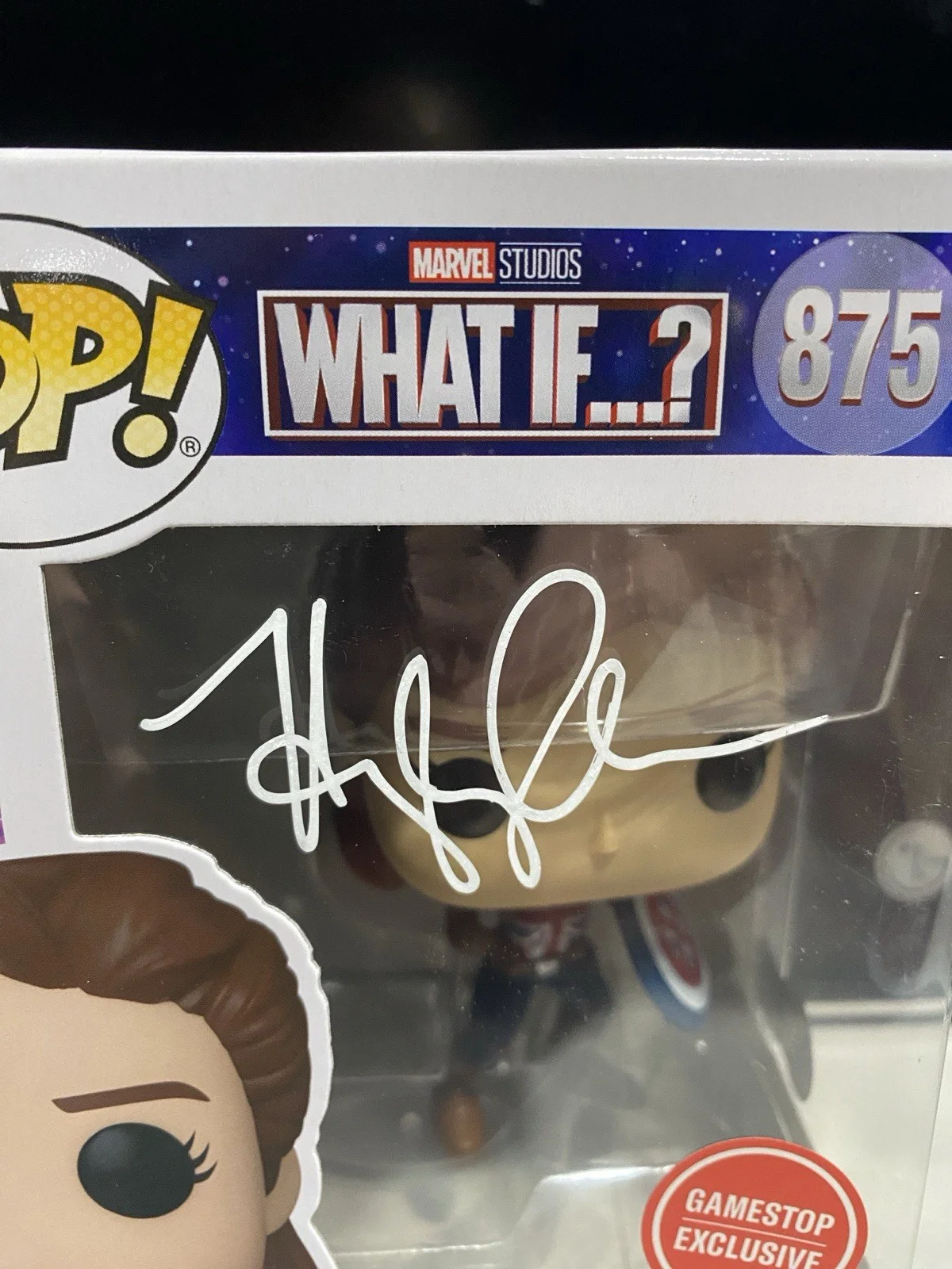 Hayley Atwell — Hayley Atwell Signed Funko Pop Captain Carter #875 (Beckett Witnessed), изображение 2