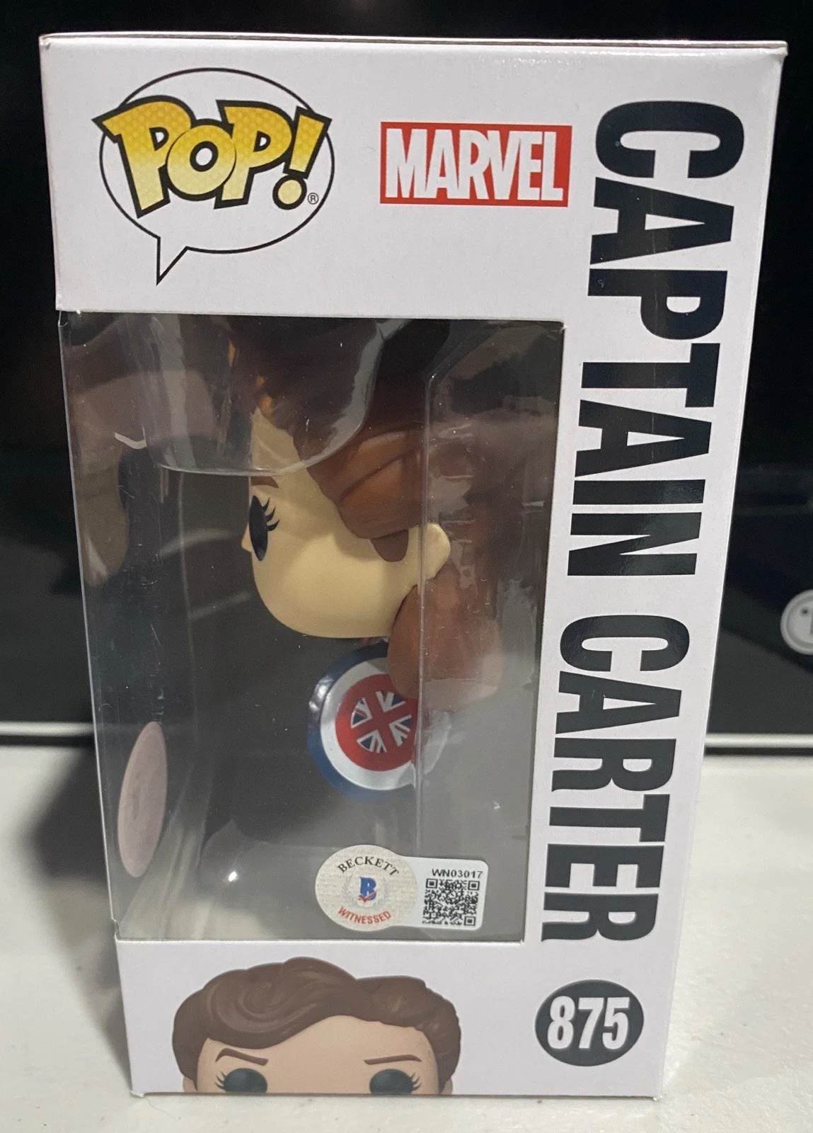 Hayley Atwell — Hayley Atwell Signed Funko Pop Captain Carter #875 (Beckett Witnessed), изображение 3