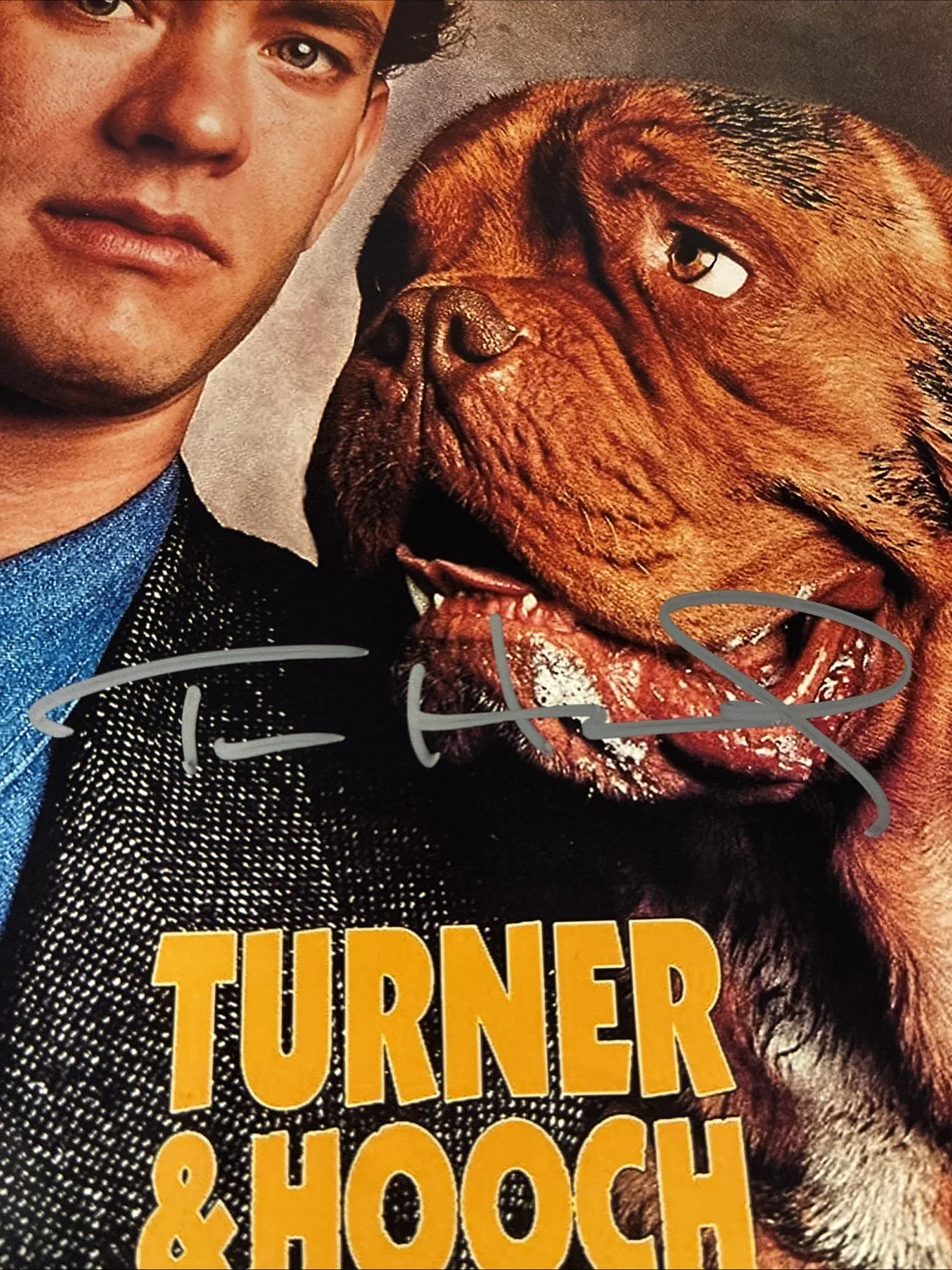 Tom Hanks — Tom Hanks Signed Photo Autographed Turner & Hooch 8x10 w/TSA HOLO, изображение 2