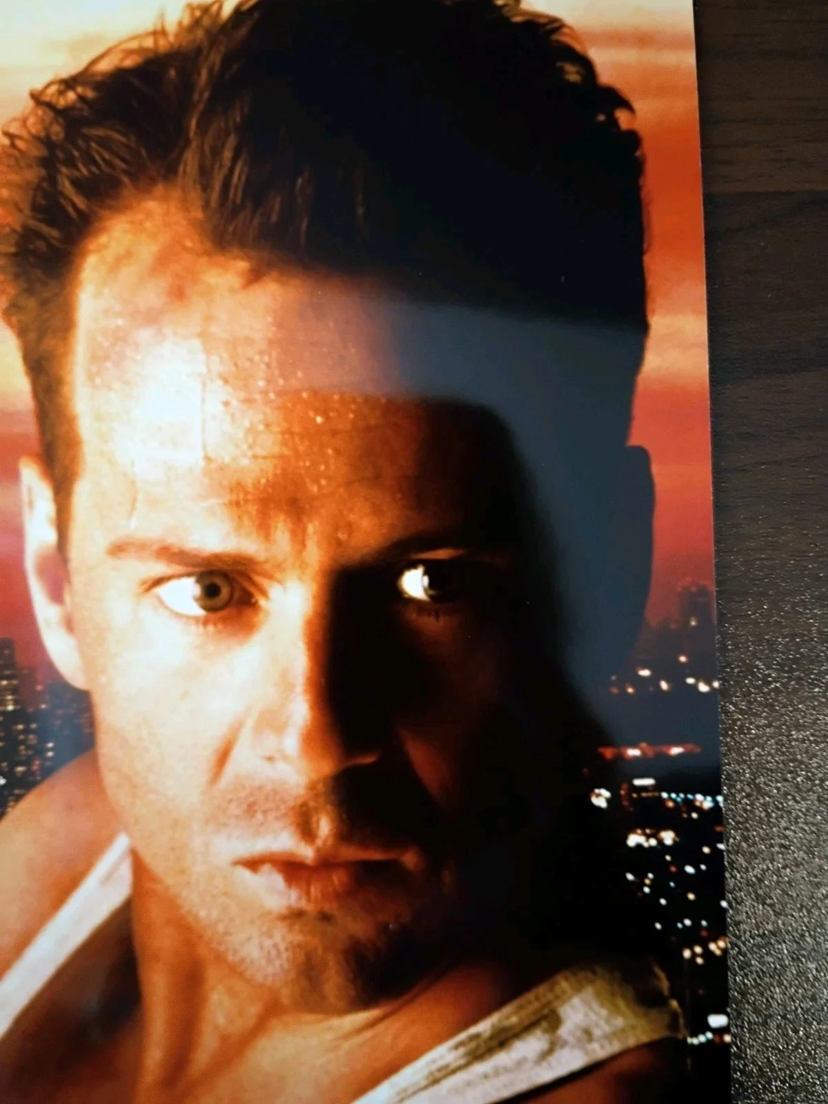 Bruce Willis — Bruce Willis Die Hard Signed 8x10 Photo COA W/Matching Numbered Sticker, image 2