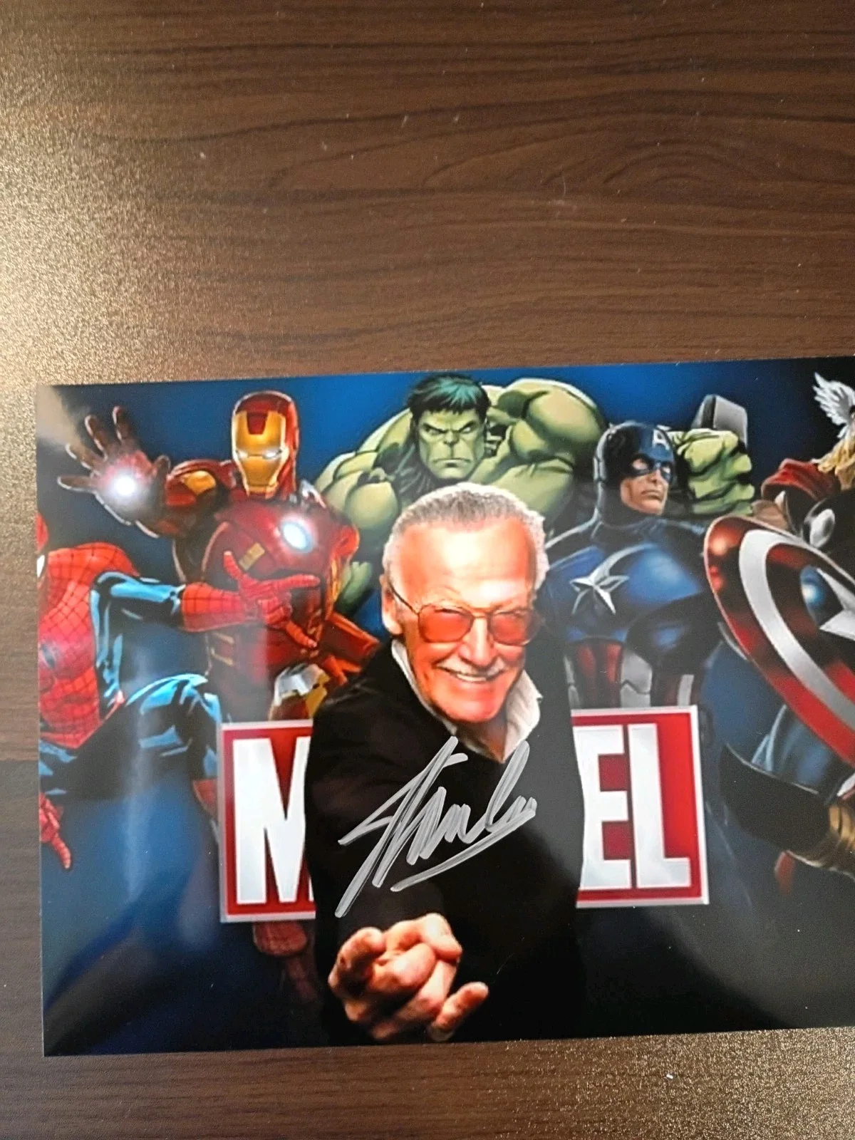 Stan Lee — Stan Lee Marvel Signed 8x10 Photo COA W/Matching Numbered Sticker, image 3