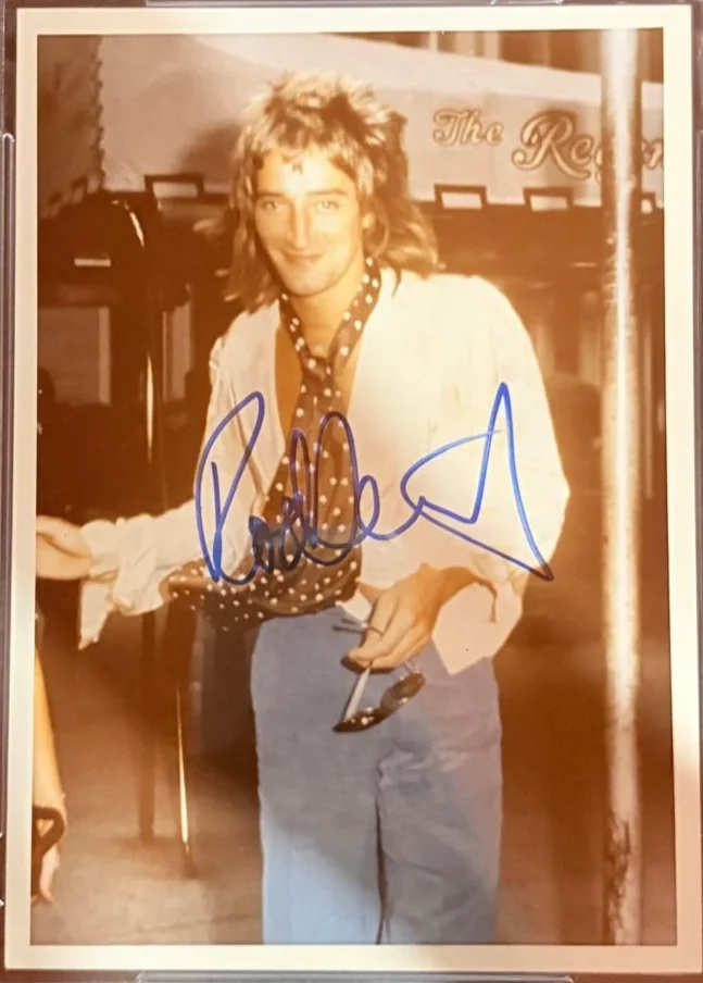 Rod Stewart — ROD STEWART SIGNED PHOTOGRAPH PSA ENCAPSULATED HAVE YOU EVER SEEN THE RAIN FULL, изображение 2