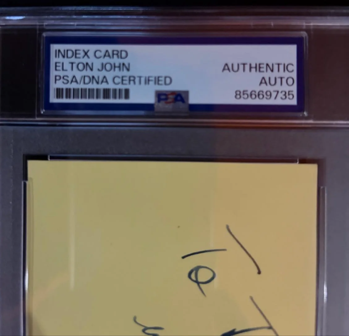 Elton John — ELTON JOHN SIGNED AUTOGRAPHED INDEX CARD PSA ENCAPSULATED RARE ROCKETMAN, image 3