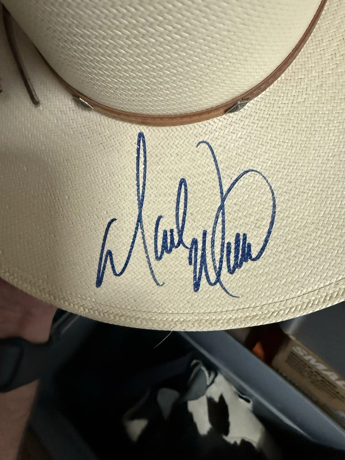 Mark Wills Signed Cowboy Hat and Photo Country Music Singer Nashville Autograph, изображение 2