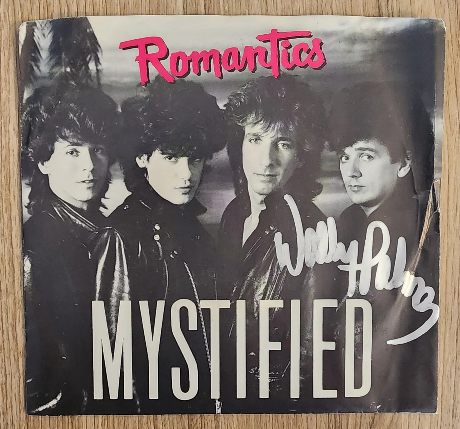 Wally Palmar Signed The Romantics - Mystified 7" Vinyl Record Legend RAD, image 2